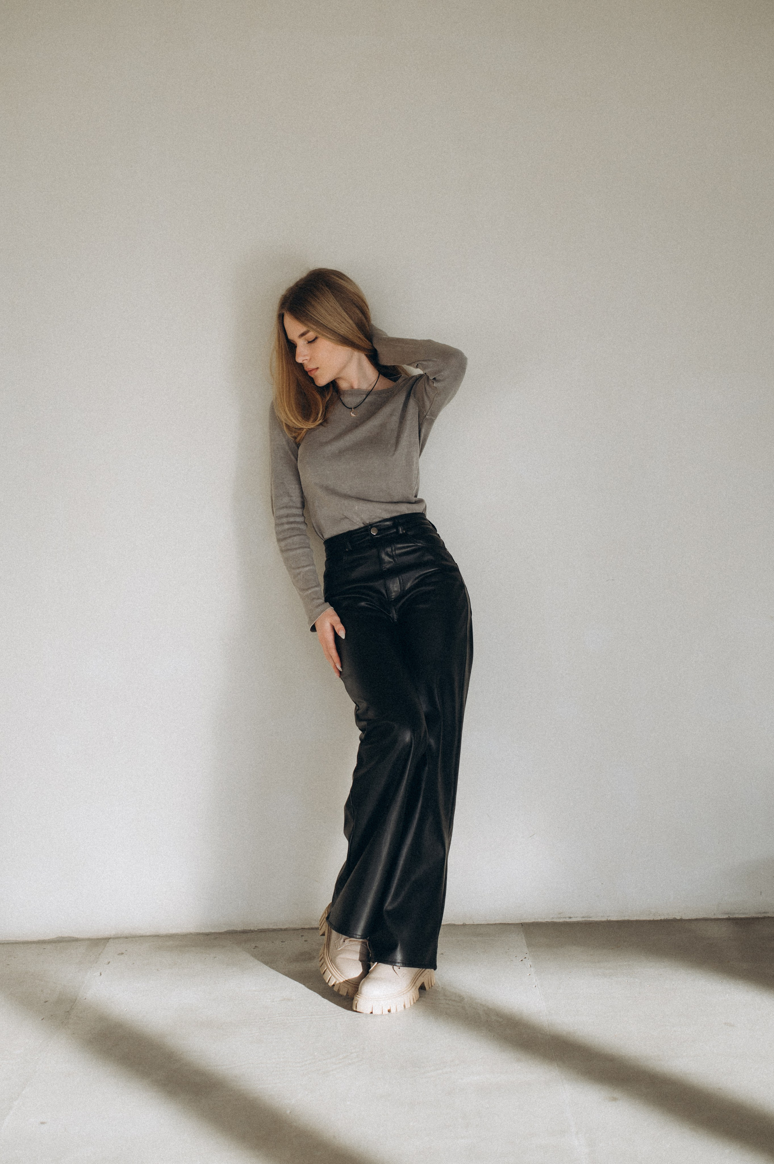 Фотосесія випускників, фотосесія на віньєтки Тернопіль, випускники Тернопіль, випуск 2025. Сімейний, дитячий та індивідуальний фотограф в м. Тернопіль, м. Львів