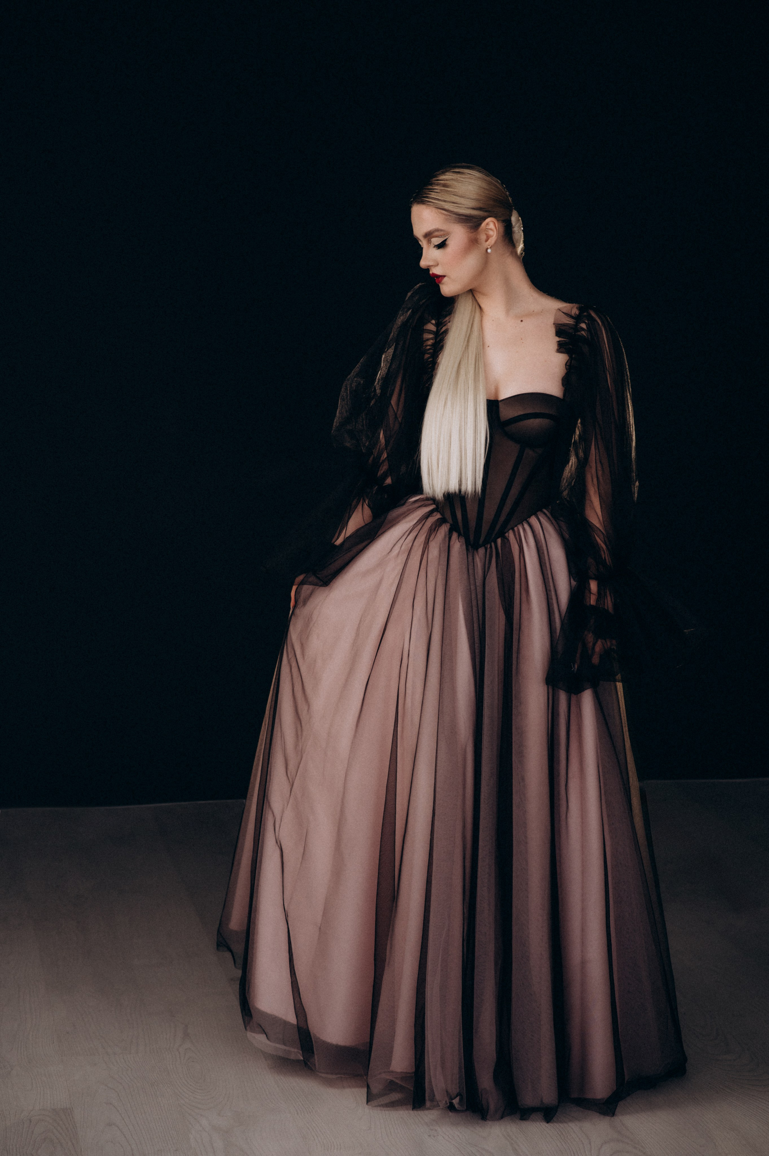 Фотосесія з квітами, фотосесія в студії Тернопіль Львів. Сімейний, дитячий та індивідуальний фотограф в м. Тернопіль, м. Львів