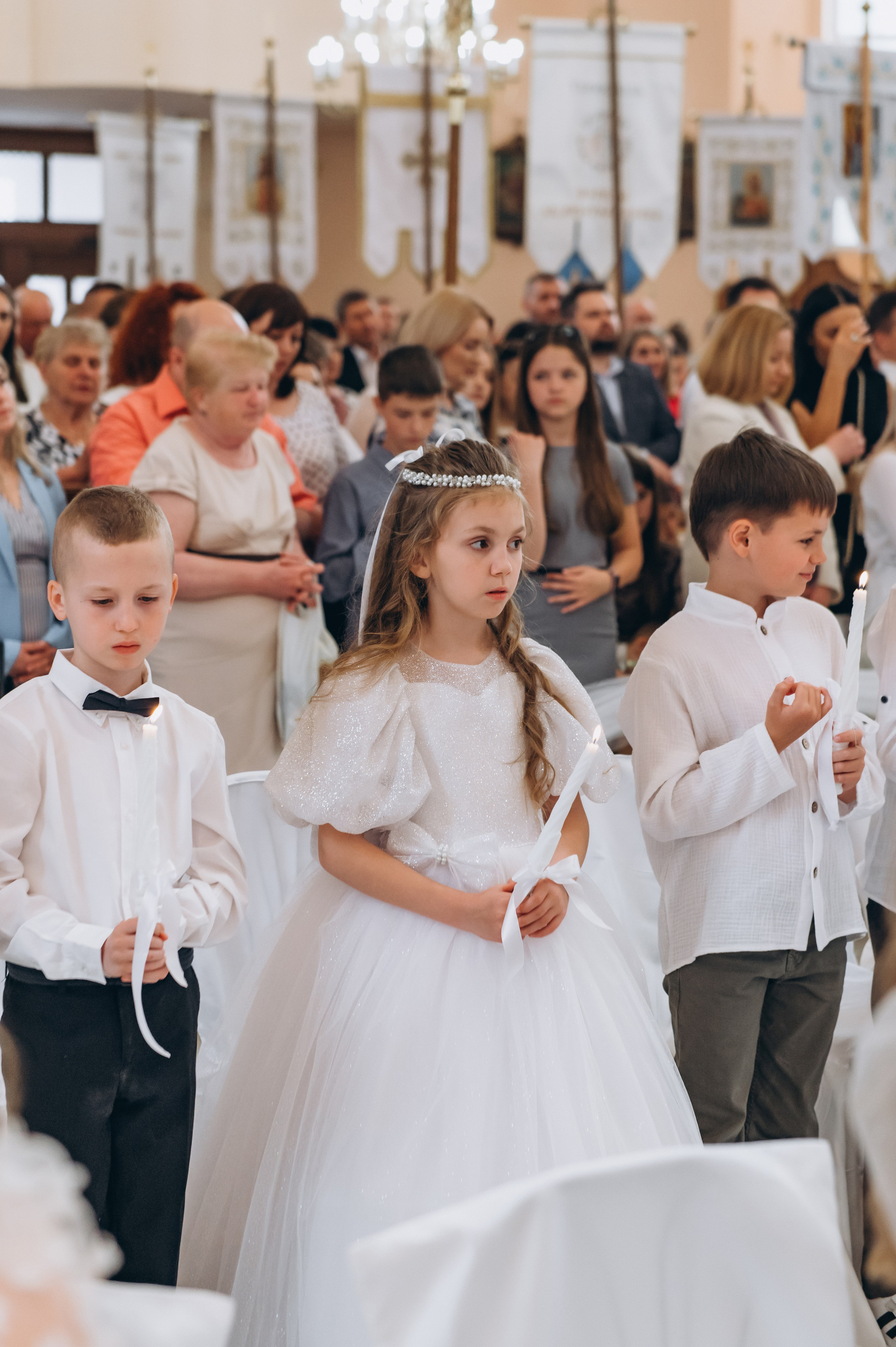 Фотосесія Причастя Тернопіль, зйомка Причастя, фотограф на Причастя Тернопіль, Причастя Львів, церква Петра і Павла. Сімейний, дитячий та індивідуальний фотограф в м. Тернопіль, м. Львів