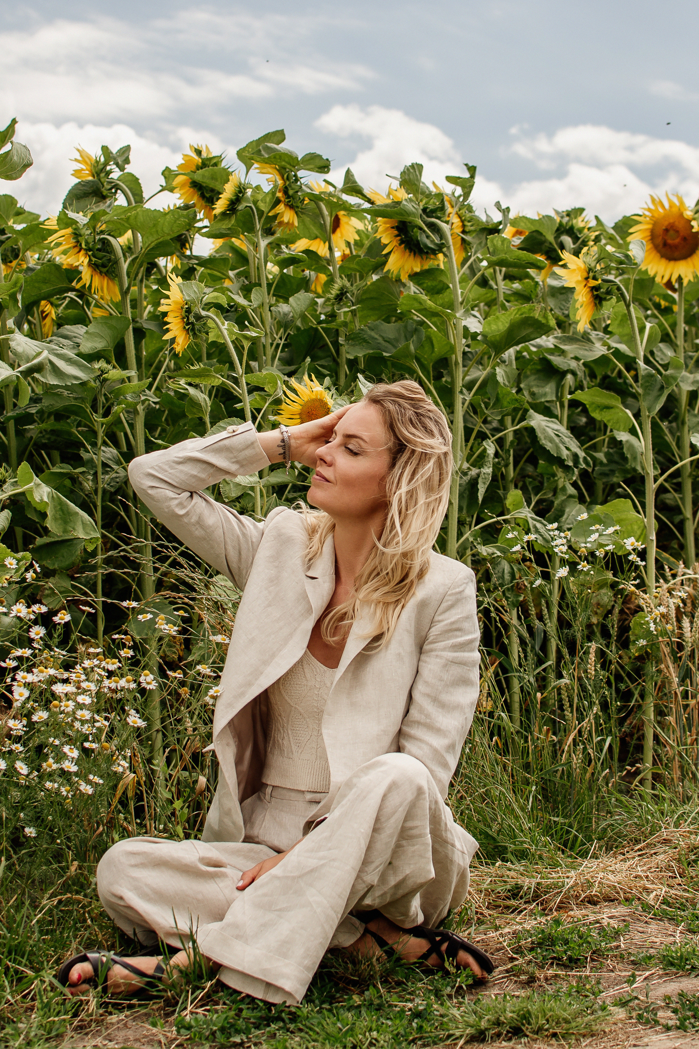 Фотосесія в пшениці. Тернопільська обл. Сімейний, дитячий та індивідуальний фотограф в м. Тернопіль, м. Львів