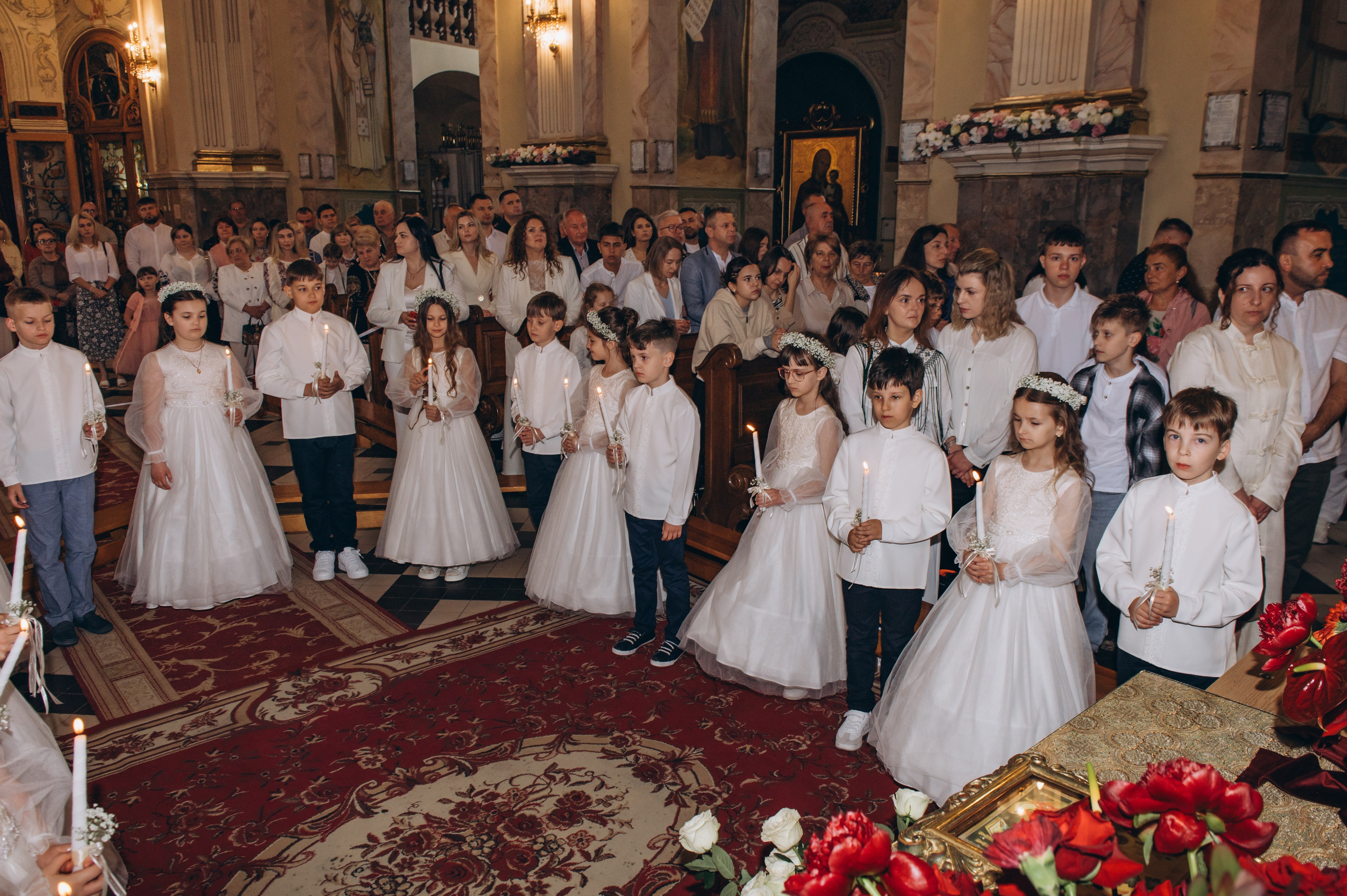 Фотосесія Першого Причастя Тернопіль, фотосесія Причастя Тернопіль, Таїнство Першого Причастя Тернопіль, Катедра Причастя Тернопіль. Сімейний, дитячий та індивідуальний фотограф в м. Тернопіль, м. Львів