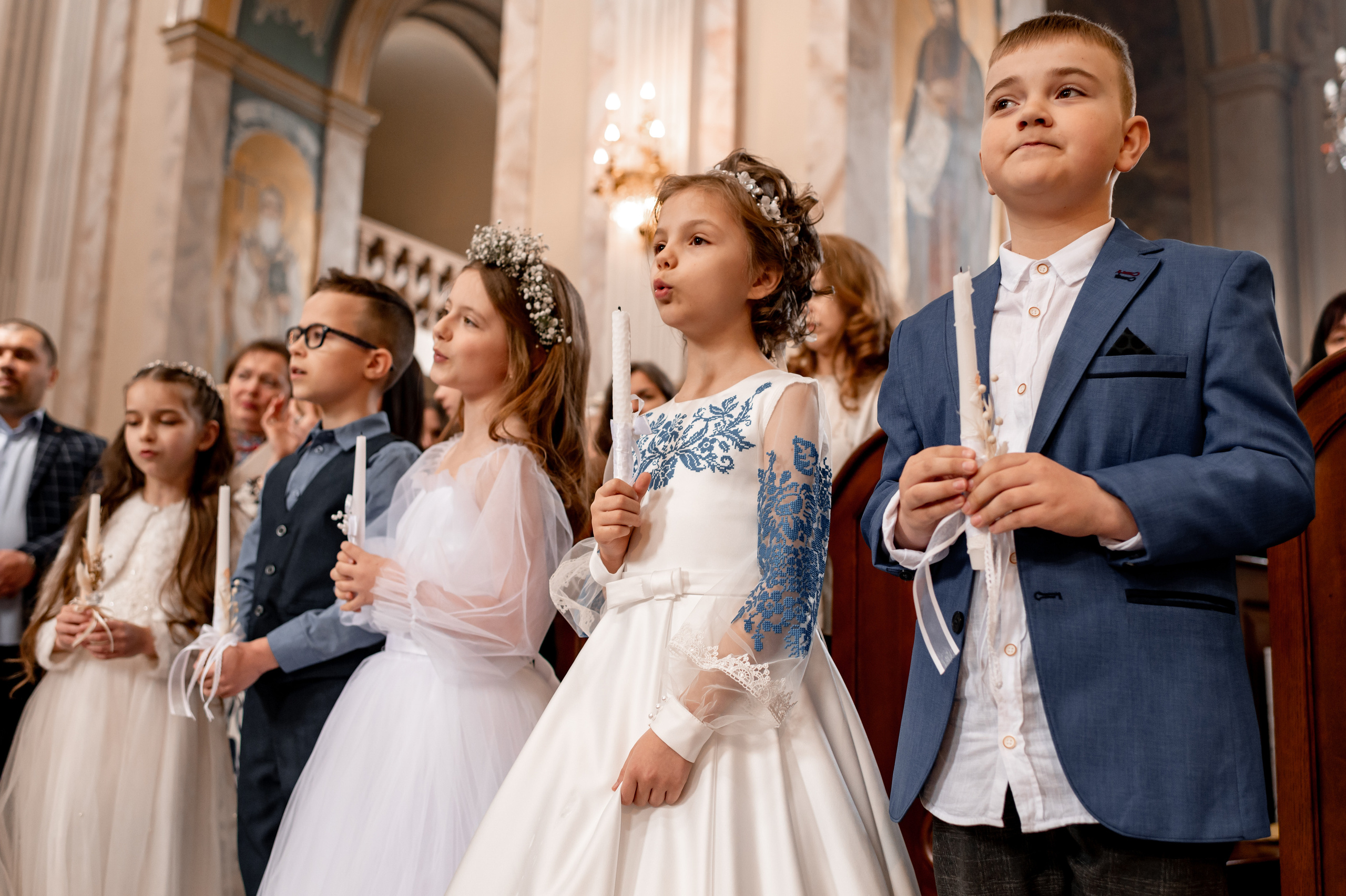 Фотосесія Першого Причастя Тернопіль, зйомка Причастя Тернопіль, Таїнство Першого Причастя Тернопіль, Катедра Причастя Тернопіль. Сімейний, дитячий та індивідуальний фотограф в м. Тернопіль, м. Львів