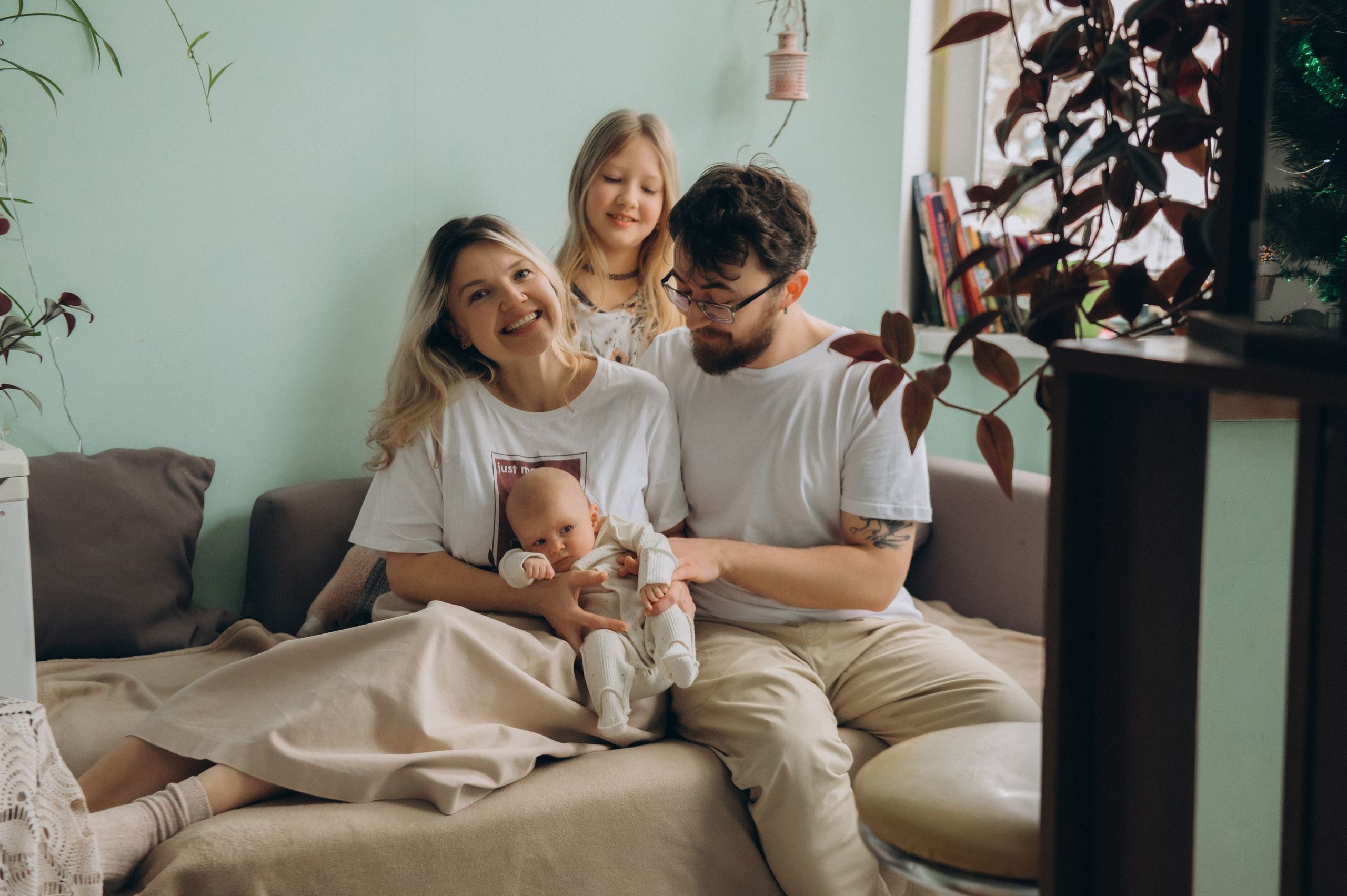 Сімейна фотосесія вдома Тернопіль, сімейний фотограф Львів Тернопіль, сімейна фотосесія Тернопіль, зйомка вдома. Сімейний, дитячий та індивідуальний фотограф в м. Тернопіль, м. Львів