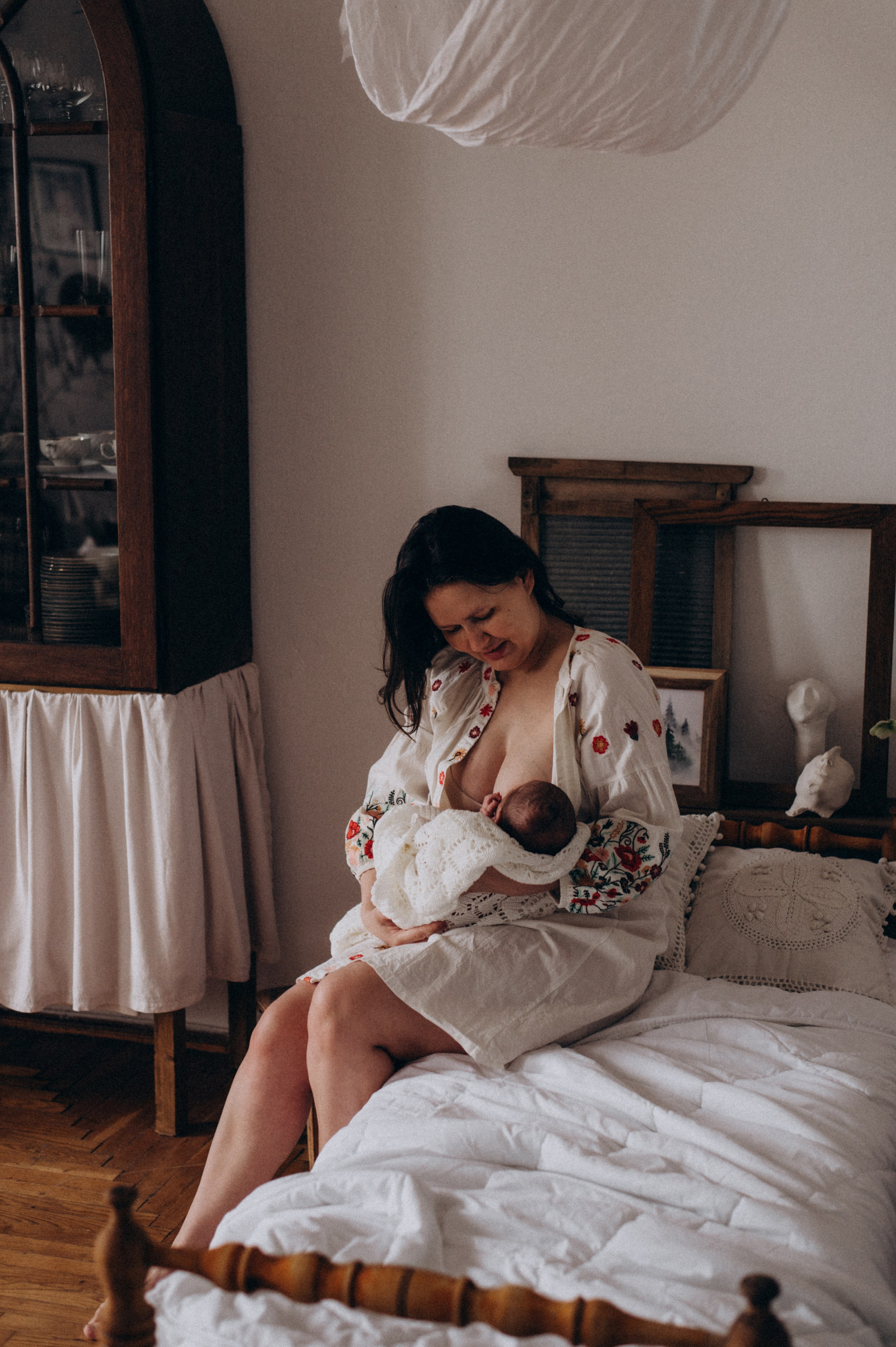 Фотосесія новонароджених Тернопіль Львів, зйомка мами і дитини, newborn. Сімейний, дитячий та індивідуальний фотограф в м. Тернопіль, м. Львів