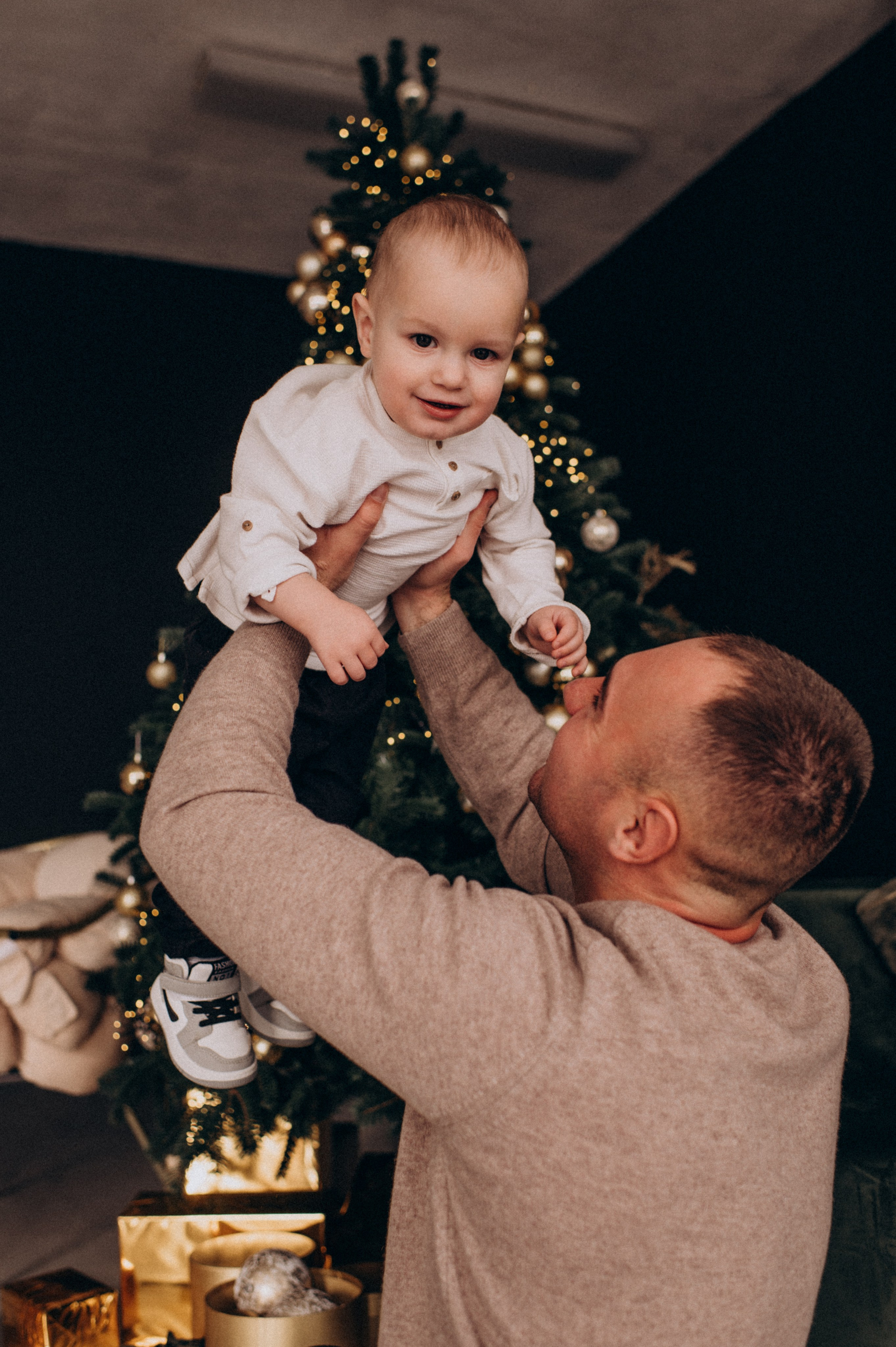 Новорічна фотосесія у студії, фотосесія Львів, сімейна фотосесія Тернопіль. Сімейний, дитячий та індивідуальний фотограф в м. Тернопіль, м. Львів