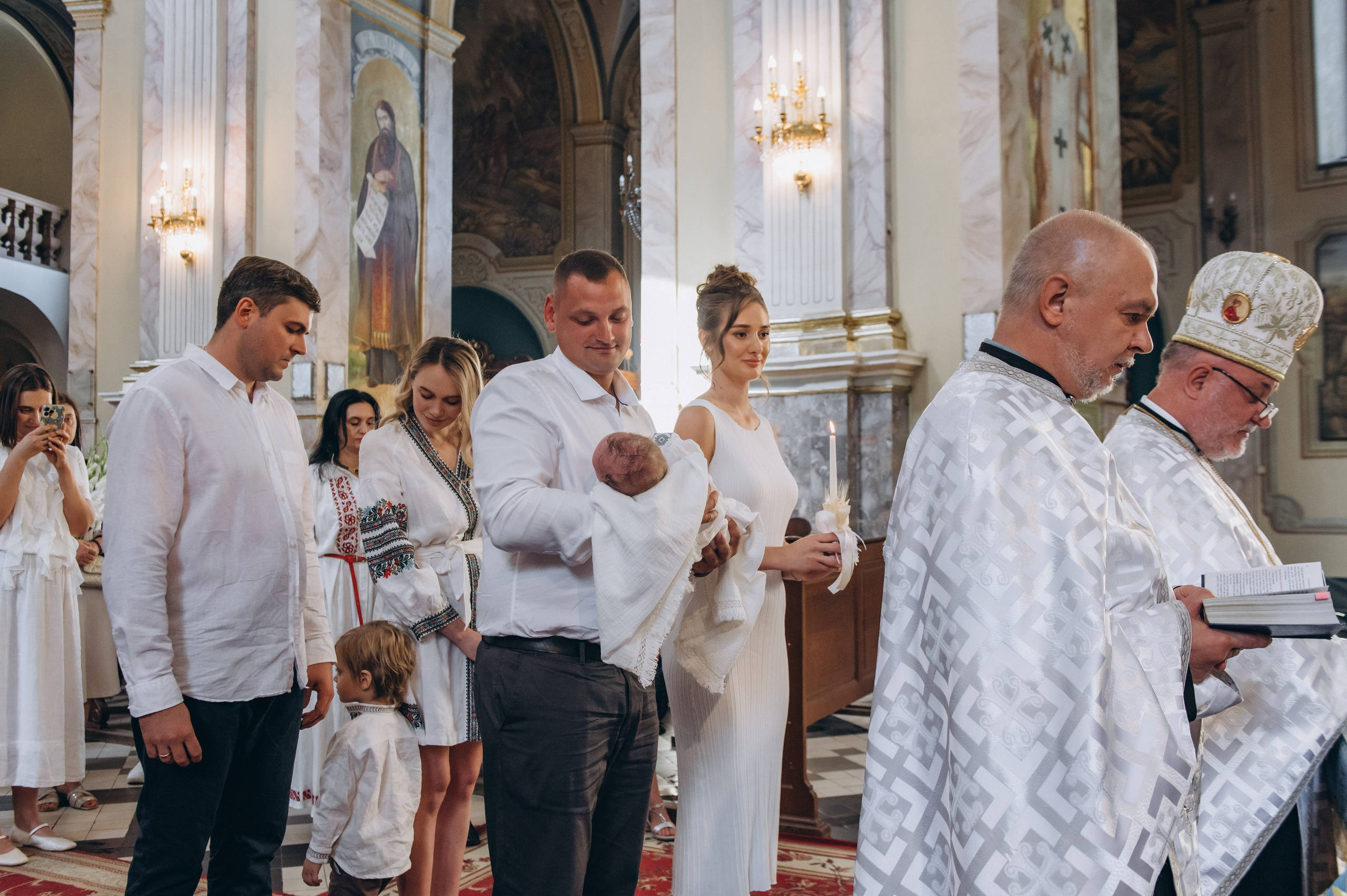 Фотосесія Хрещення Тернопіль, фотосесія хрестин Тернопіль, Катедра Тернопіль, фотосесія хрещення катедра. Сімейний, дитячий та індивідуальний фотограф в м. Тернопіль, м. Львів