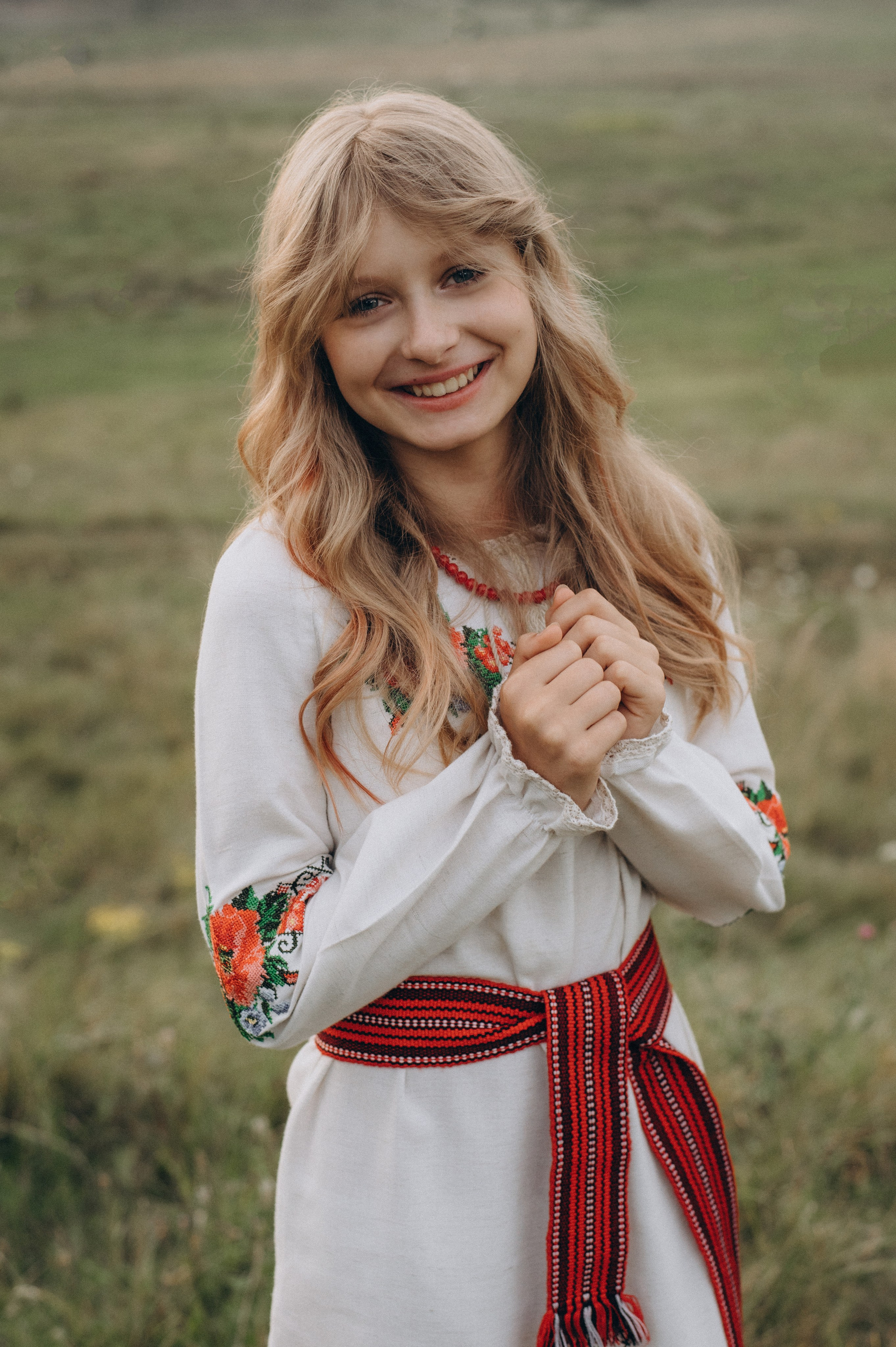 Сімейна фотосесія мами і доньки, сімейний фотограф Тернопіль, портретний фотограф, сімейна фотосесія Тернопіль, фотосесія в жоржинах. Сімейний, дитячий та індивідуальний фотограф в м. Тернопіль, м. Львів