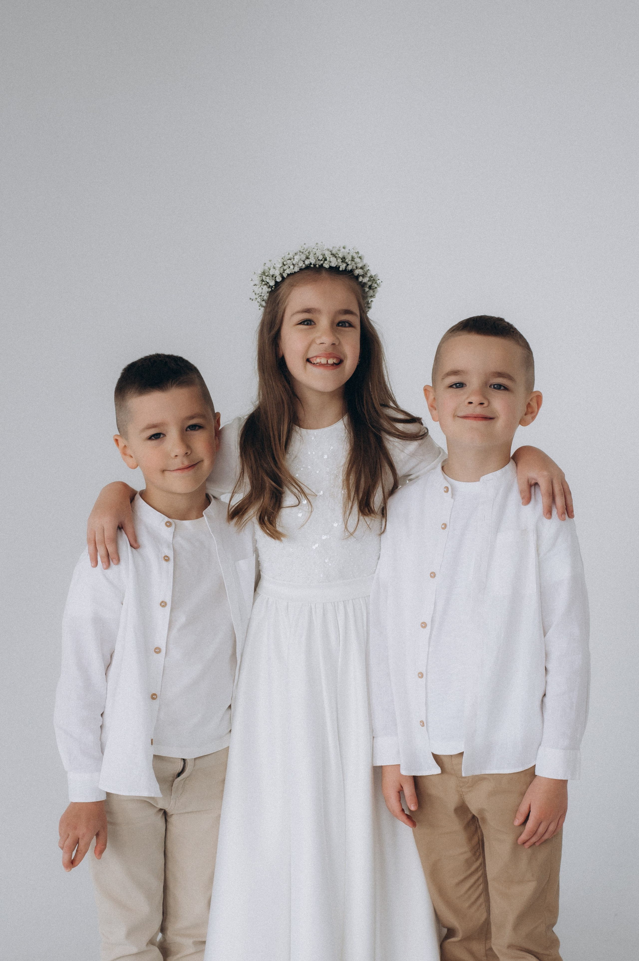 Сімейна фотосесія Тернопіль, сімейний фотограф Тернопіль Львів, зйомка дітей, портретний фотограф Тернопіль, фотосесія Причастя у студії. Сімейний, дитячий та індивідуальний фотограф в м. Тернопіль, м. Львів