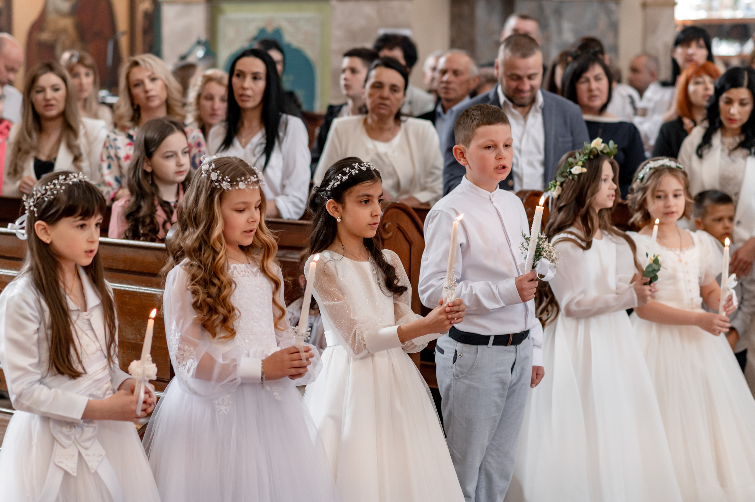 Фотосесія Першого Причастя Тернопіль, зйомка Причастя Тернопіль, Таїнство Першого Причастя Тернопіль, Катедра Причастя Тернопіль. Сімейний, дитячий та індивідуальний фотограф в м. Тернопіль, м. Львів