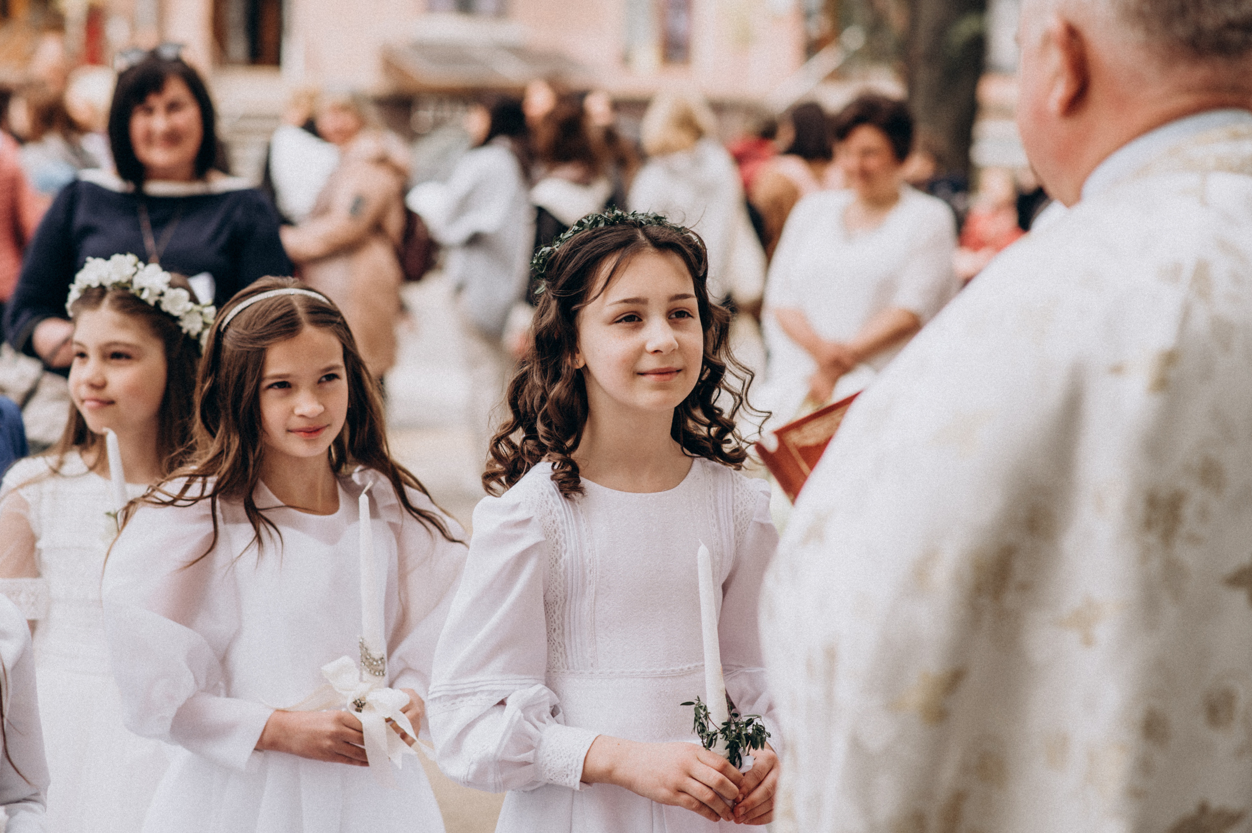 Фотосесія Першого Причастя Тернопіль, зйомка Причастя Тернопіль, Таїнство Першого Причастя Тернопіль, Катедра Причастя Тернопіль. Сімейний, дитячий та індивідуальний фотограф в м. Тернопіль, м. Львів