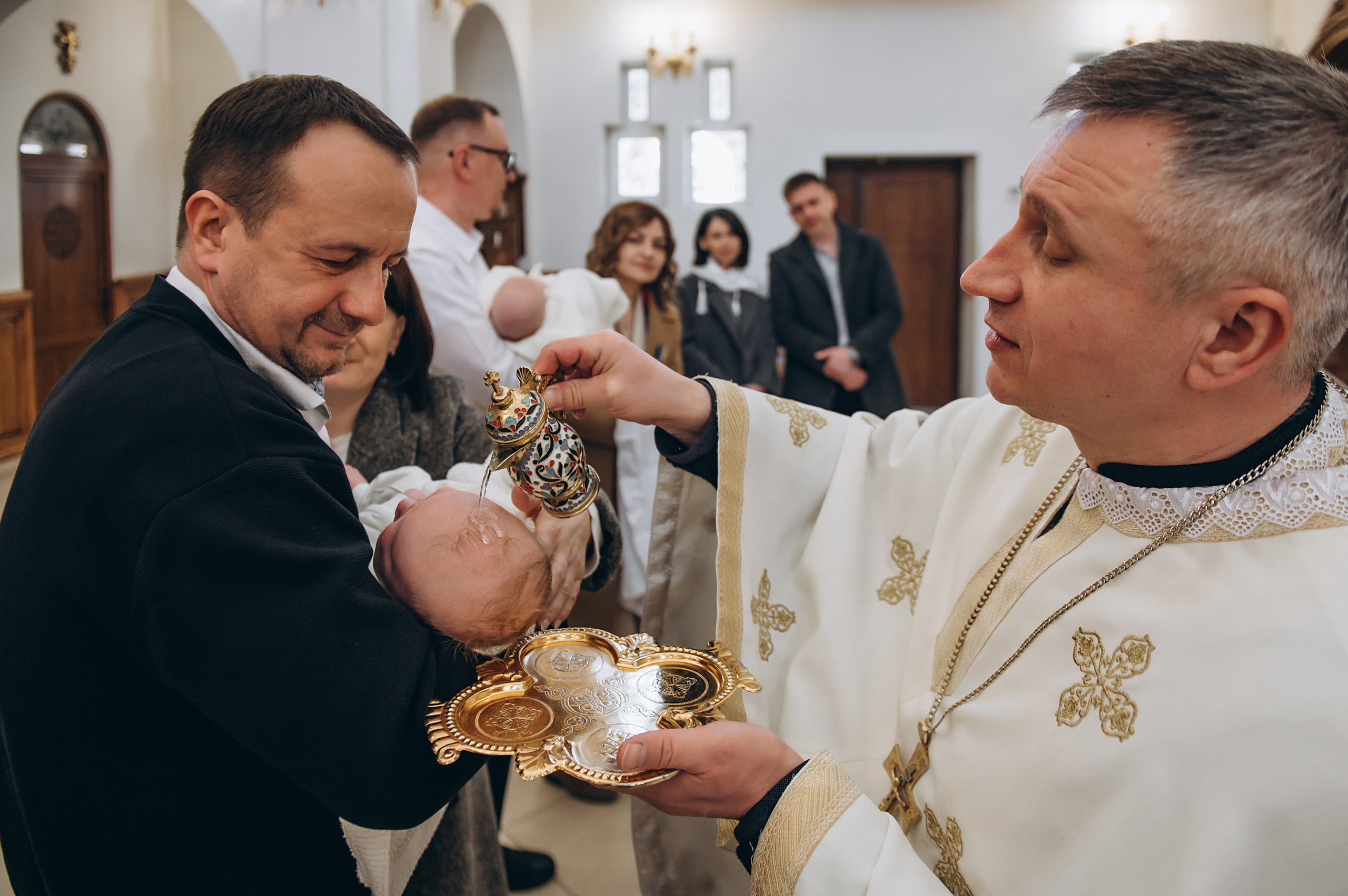 Фотосесія Хрещення Тернопіль, зйомка Хрестин Тернопіль, Храм Різдва Пресвятої Богородиці УГКЦ Тернопіль. Сімейний, дитячий та індивідуальний фотограф в м. Тернопіль, м. Львів