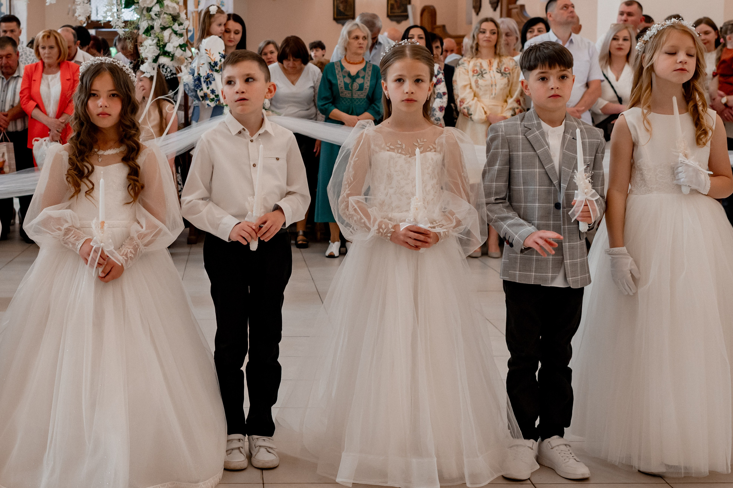 Фотосесія Першого Причастя Тернопіль, зйомка Причастя Тернопіль, Таїнство Першого Причастя Тернопіль, Катедра Причастя Тернопіль. Сімейний, дитячий та індивідуальний фотограф в м. Тернопіль, м. Львів