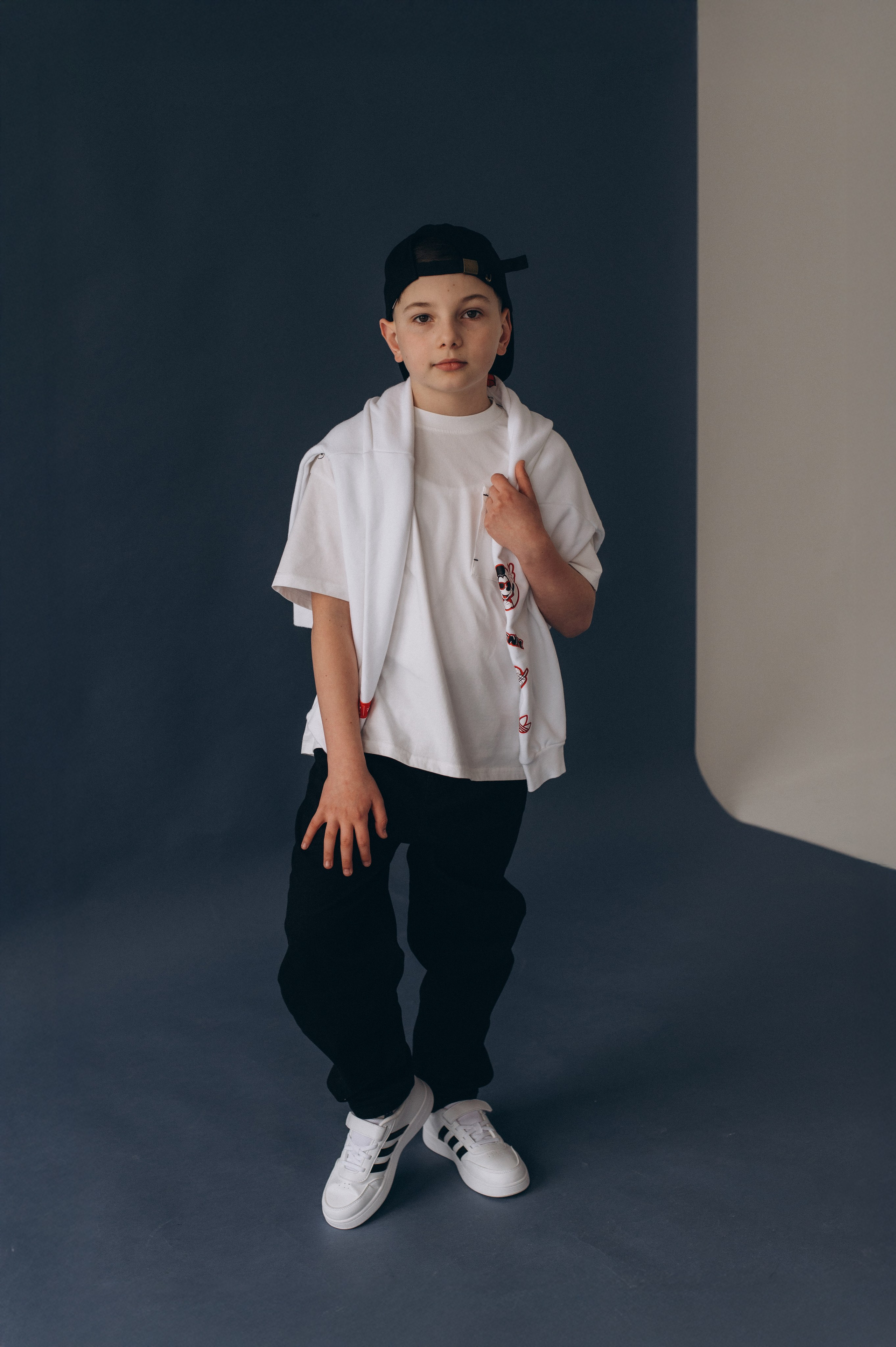 Шкільна фотосесія на віньєтки Тернопіль, шкільні альбоми, фотосесія випускників Тернопіль, випускний альбом, фотограф випускний Тернопіль. Сімейний, дитячий та індивідуальний фотограф в м. Тернопіль, м. Львів