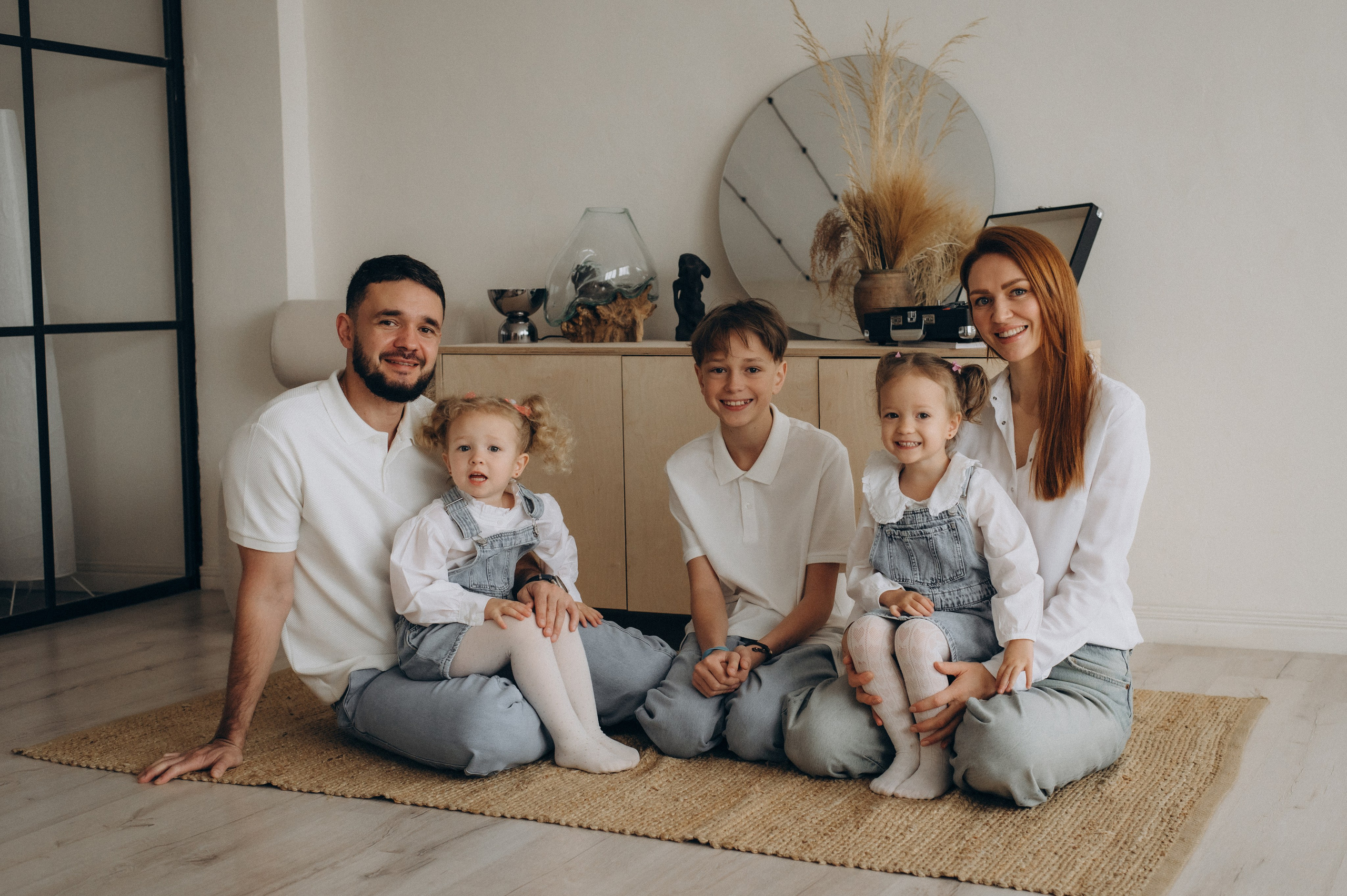 Сімейна фотосесія Тернопіль, сімейний фотограф Тернопіль, фотосесія у студії Тернопіль, дитячий фотограф, портретний фотограф Тернопіль. Сімейний, дитячий та індивідуальний фотограф в м. Тернопіль, м. Львів