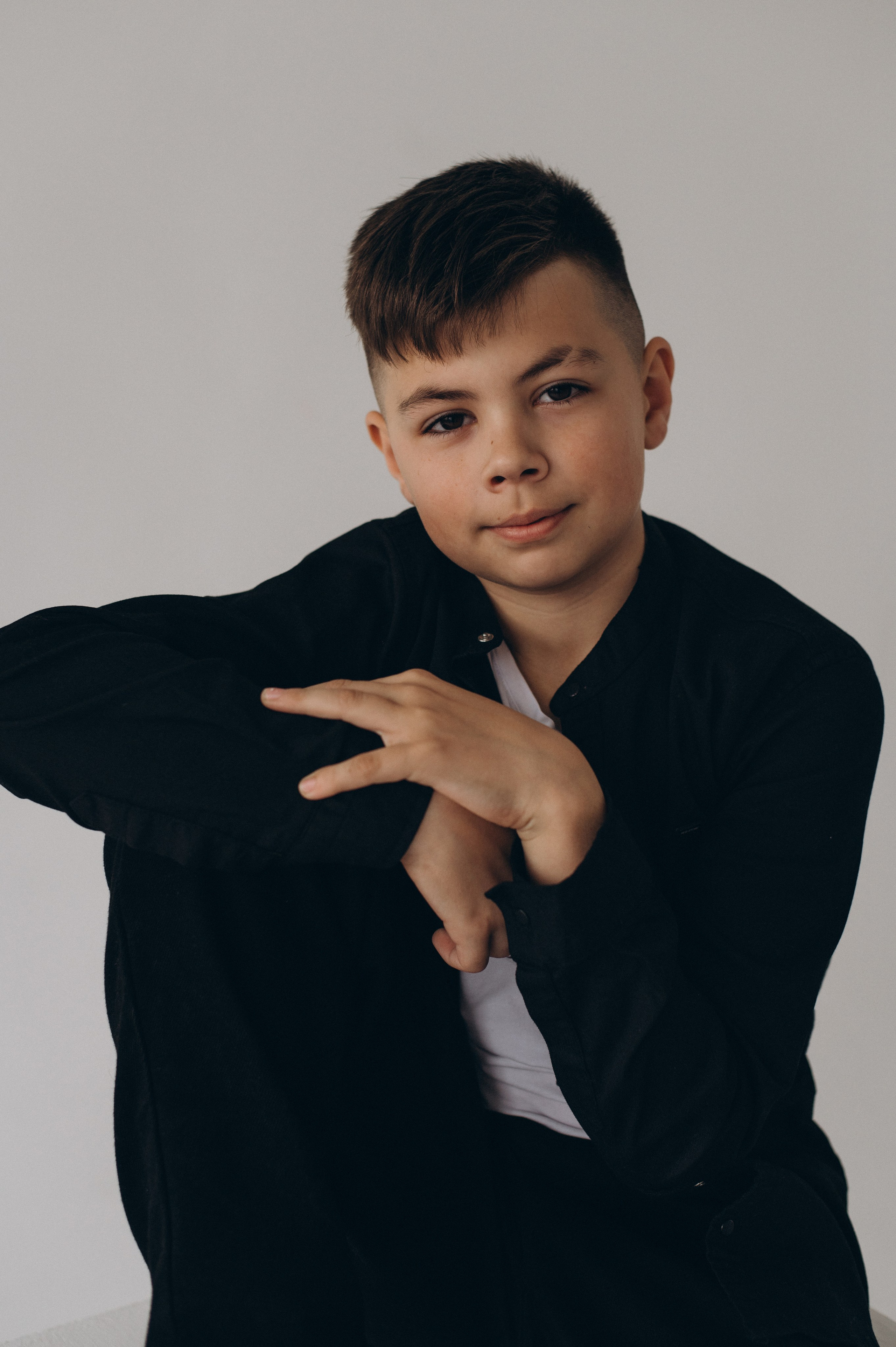 Шкільна фотосесія на віньєтки Тернопіль, шкільні альбоми, фотосесія випускників Тернопіль, випускний альбом, фотограф випускний Тернопіль. Сімейний, дитячий та індивідуальний фотограф в м. Тернопіль, м. Львів