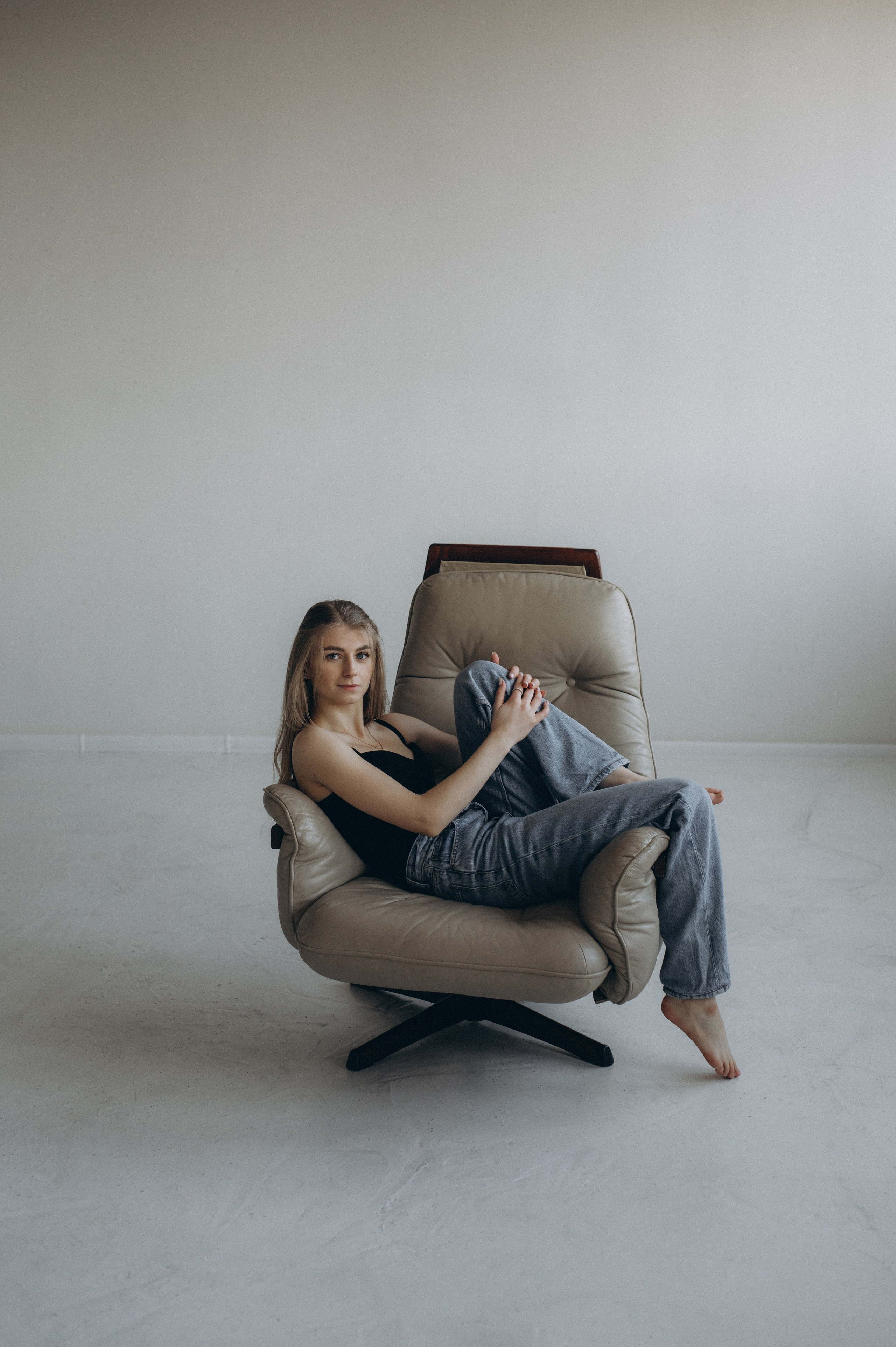 Портретна фотосесія, портретний фотограф Тернопіль Львів, індивідуальна фотосесія, зйомка у студії. Сімейний, дитячий та індивідуальний фотограф в м. Тернопіль, м. Львів