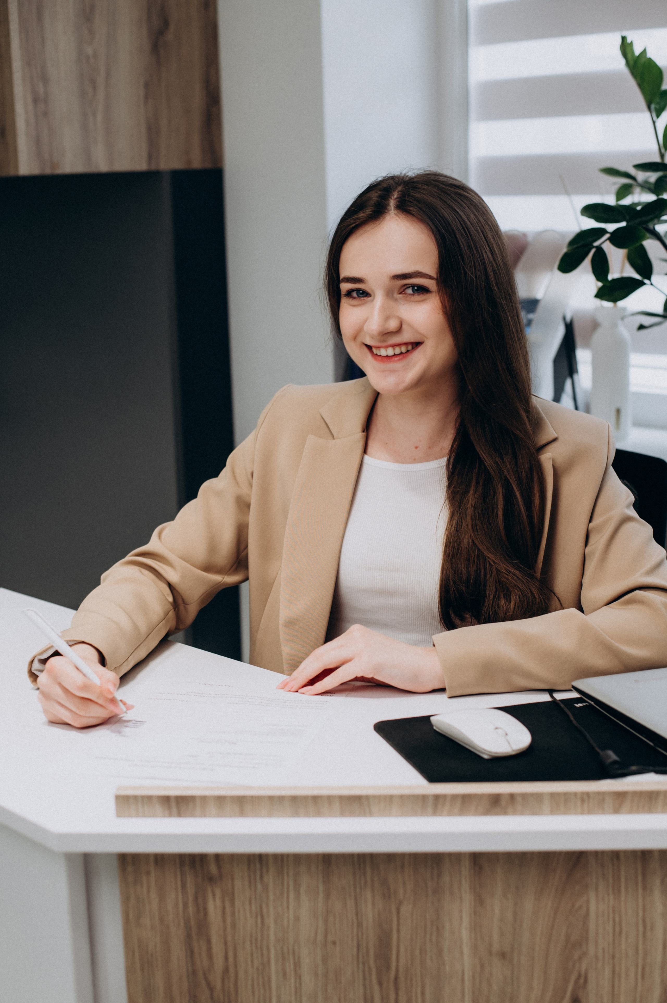 Фотосесія стоматології, зйомка стоматологічної клініки, контент для стоматолога. Сімейний, дитячий та індивідуальний фотограф в м. Тернопіль, м. Львів