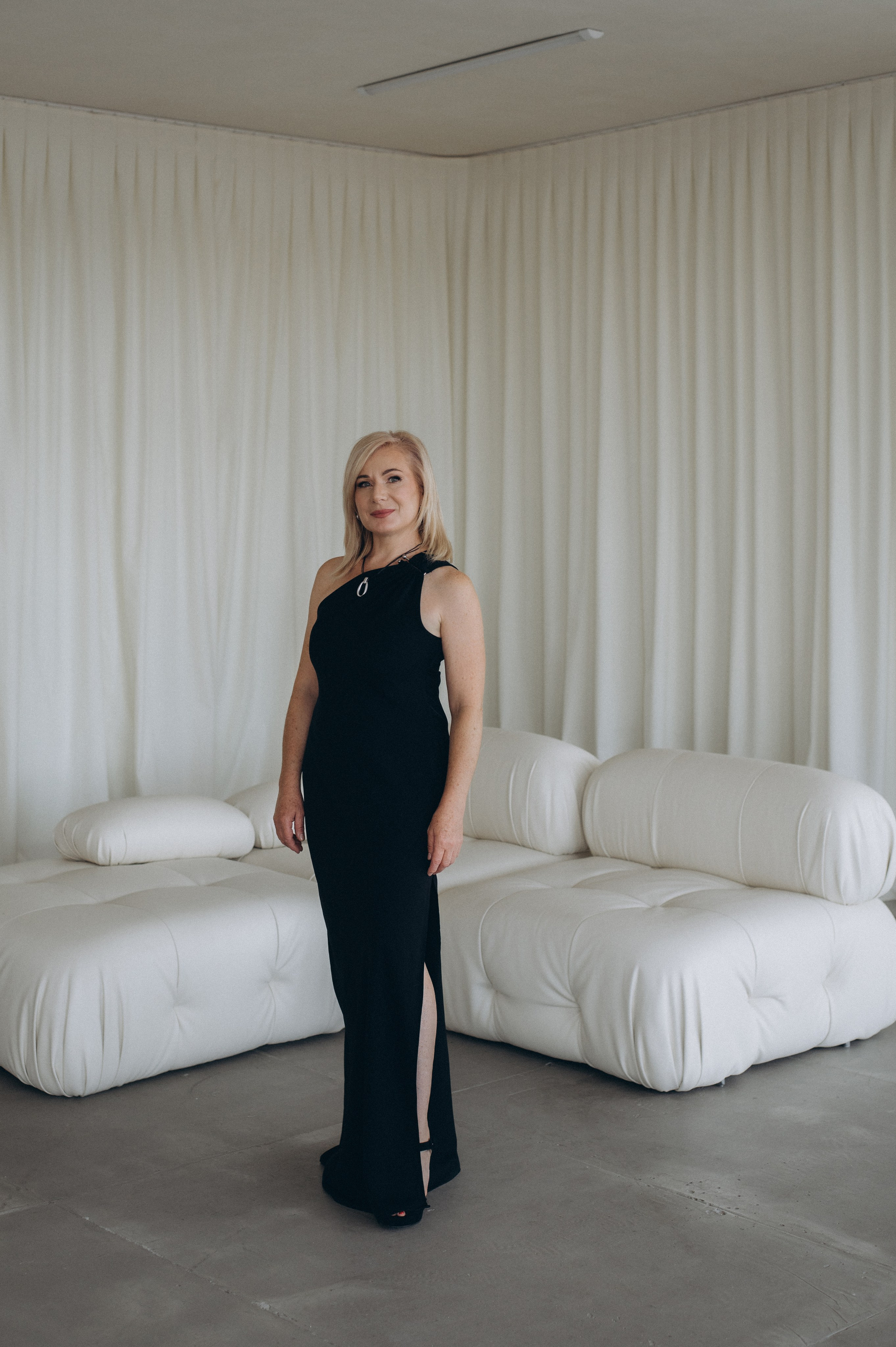 Індивідуальна фотосесія у студії Тернопіль, портретна зйомка Тернопіль, портретний фотограф Львів Тернопіль. Сімейний, дитячий та індивідуальний фотограф в м. Тернопіль, м. Львів