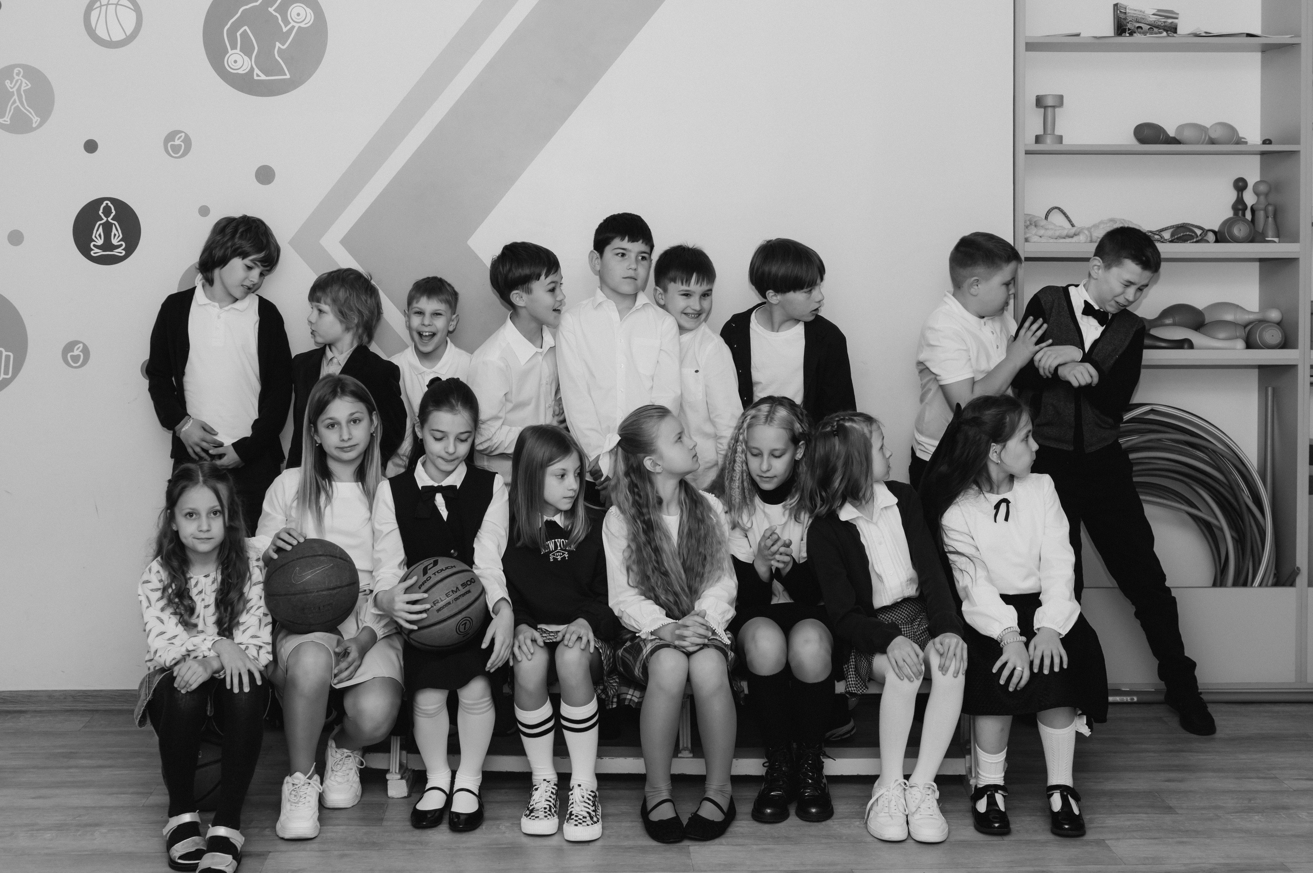 Шкільна фотосесія на віньєтки Тернопіль, фотосесія випускників Тернопіль, зйомка на віньєтки, шкільні фотоальбоми Тернопіль. Сімейний, дитячий та індивідуальний фотограф в м. Тернопіль, м. Львів