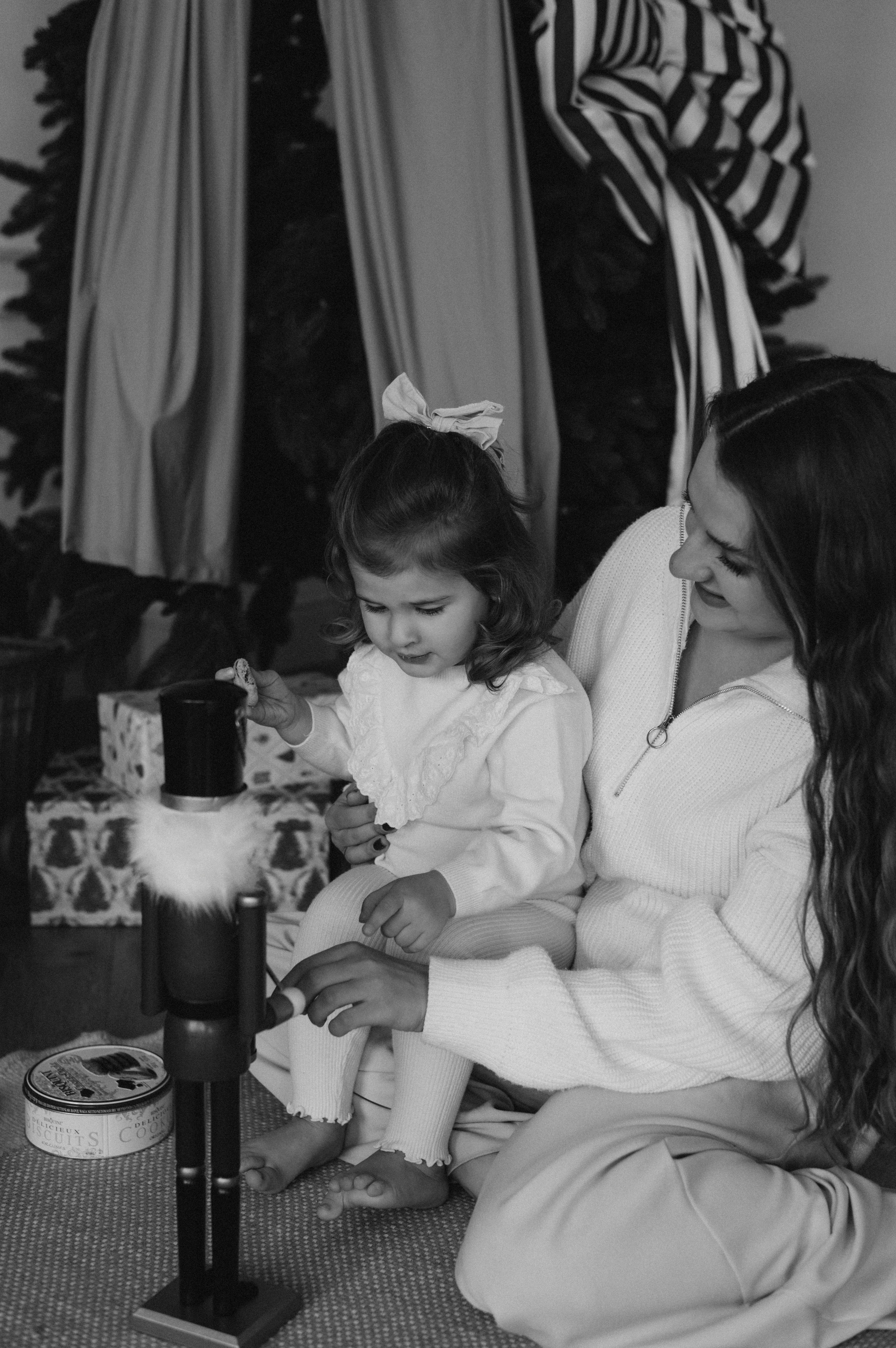 Фотосесія мами і донечки Тернопіль, сімейний фотограф Тернопіль, фотосесія мами і дитини Тернопіль, новорічна фотосесія Тернопіль. Сімейний, дитячий та індивідуальний фотограф в м. Тернопіль, м. Львів