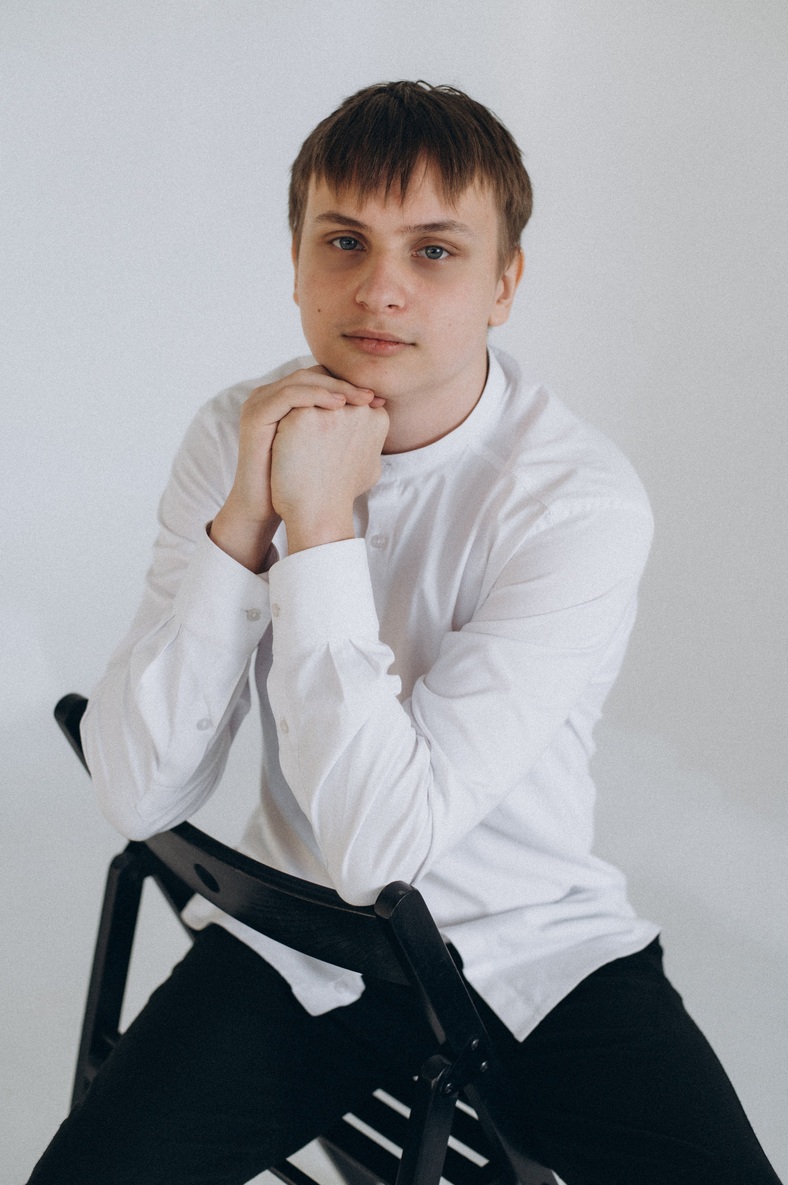 Фотосесія випускників, фотосесія на віньєтки Тернопіль, випускники Тернопіль, випуск 2025. Сімейний, дитячий та індивідуальний фотограф в м. Тернопіль, м. Львів