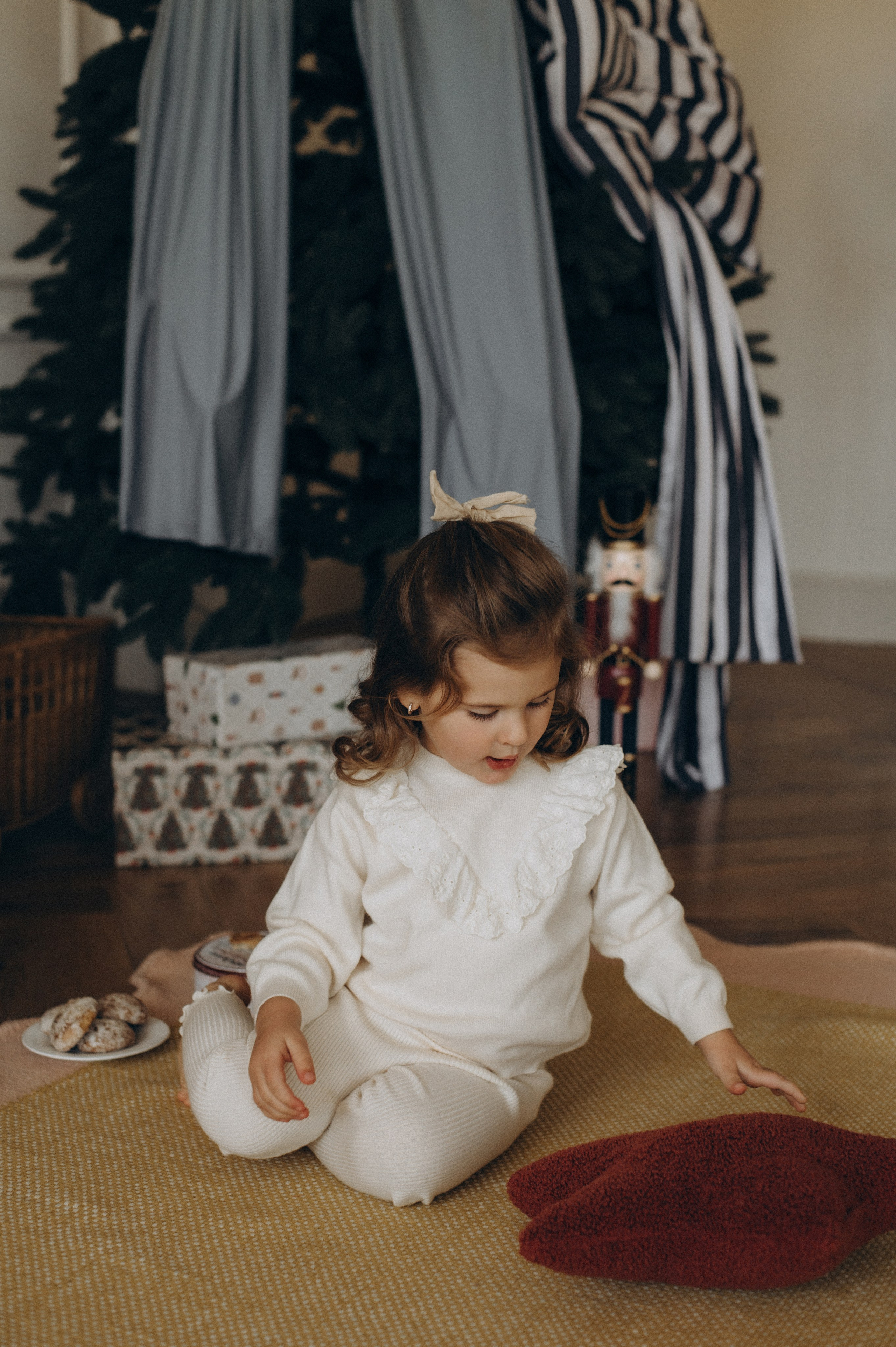 Фотосесія мами і донечки Тернопіль, сімейний фотограф Тернопіль, фотосесія мами і дитини Тернопіль, новорічна фотосесія Тернопіль. Сімейний, дитячий та індивідуальний фотограф в м. Тернопіль, м. Львів