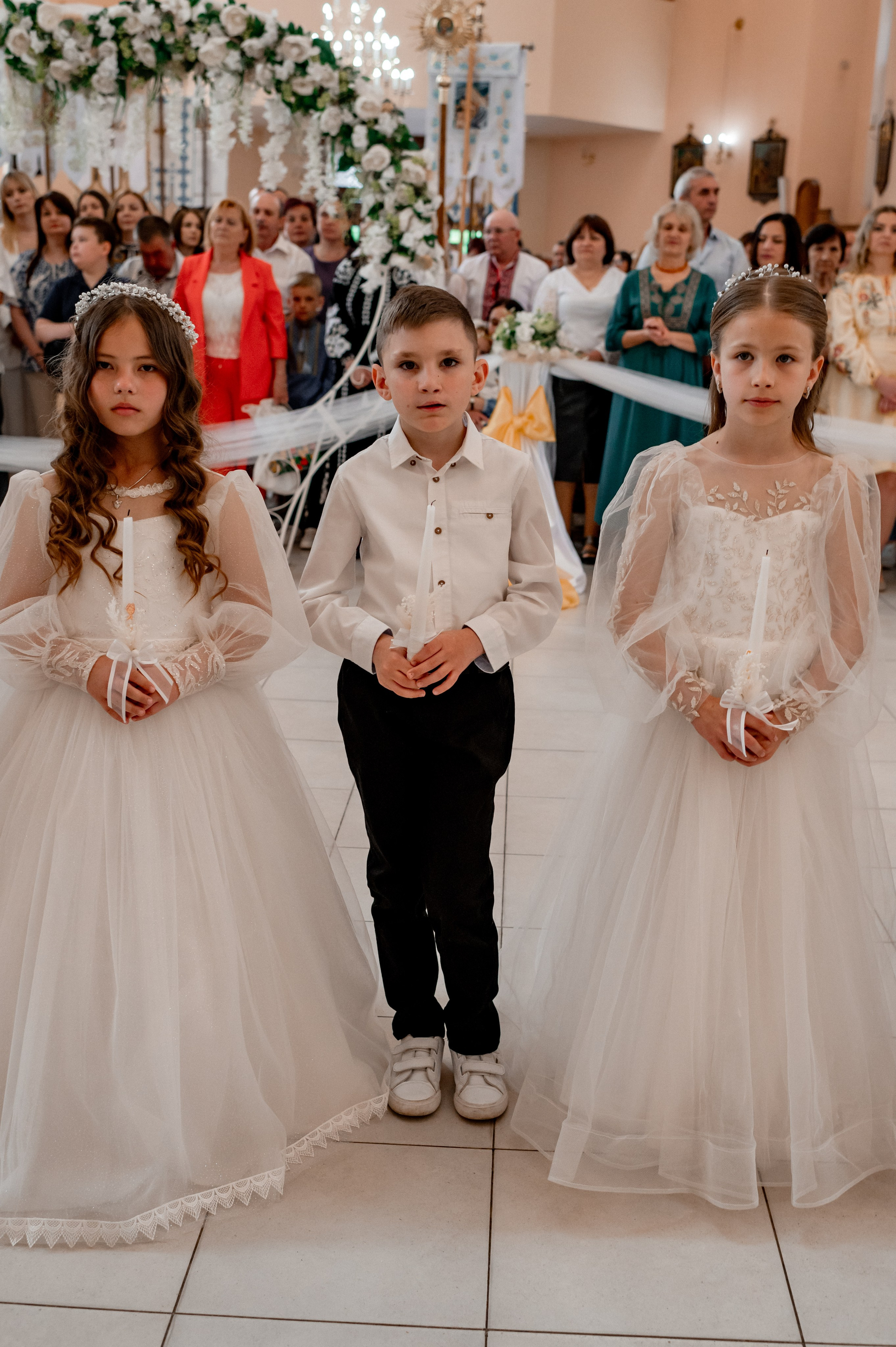 Фотосесія Першого Причастя Тернопіль, зйомка Причастя Тернопіль, Таїнство Першого Причастя Тернопіль, Катедра Причастя Тернопіль. Сімейний, дитячий та індивідуальний фотограф в м. Тернопіль, м. Львів