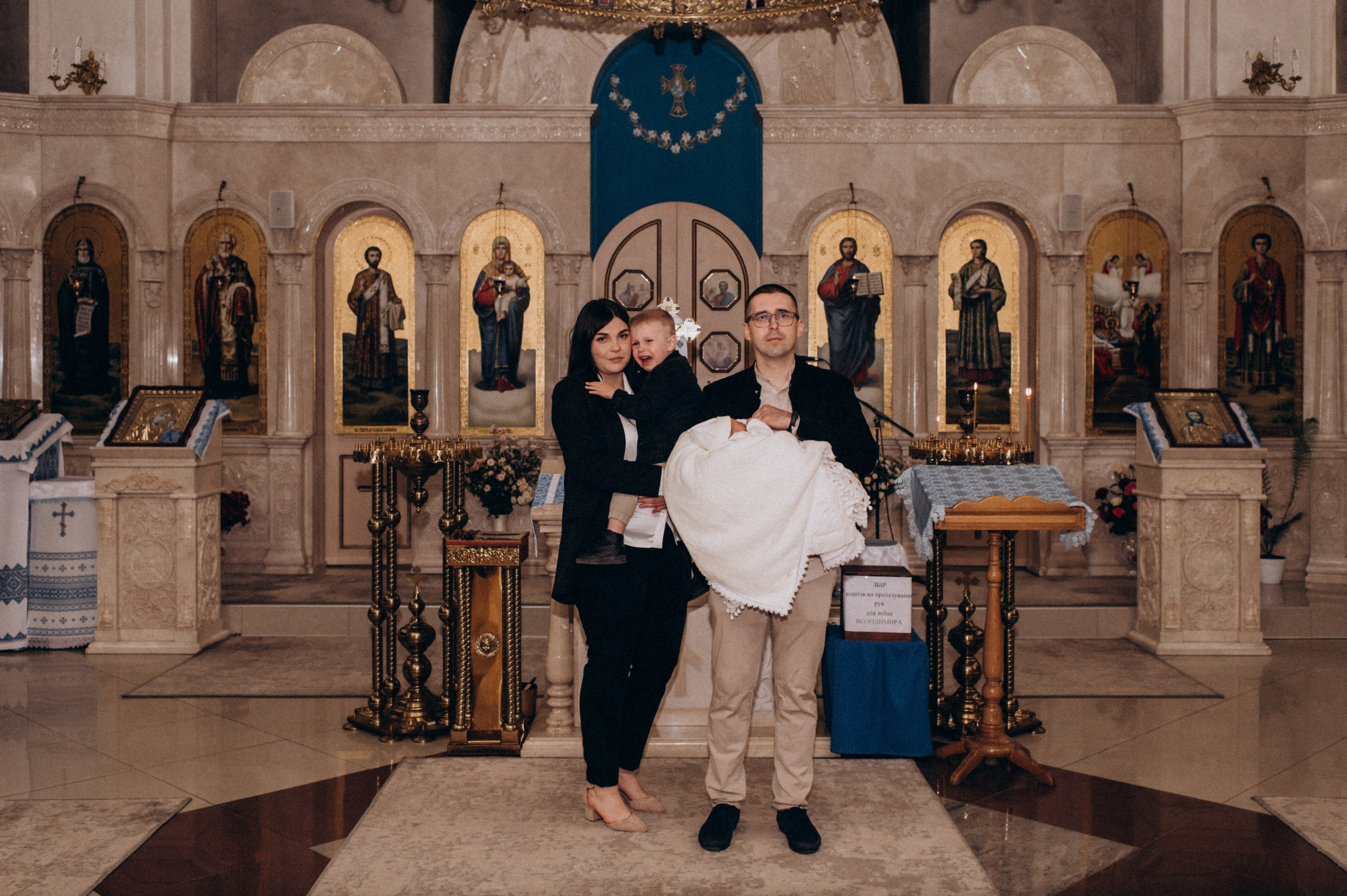 Таїнство Хрещення, хрестини Тернопіль, хрещення Львів. Сімейний, дитячий та індивідуальний фотограф в м. Тернопіль, м. Львів