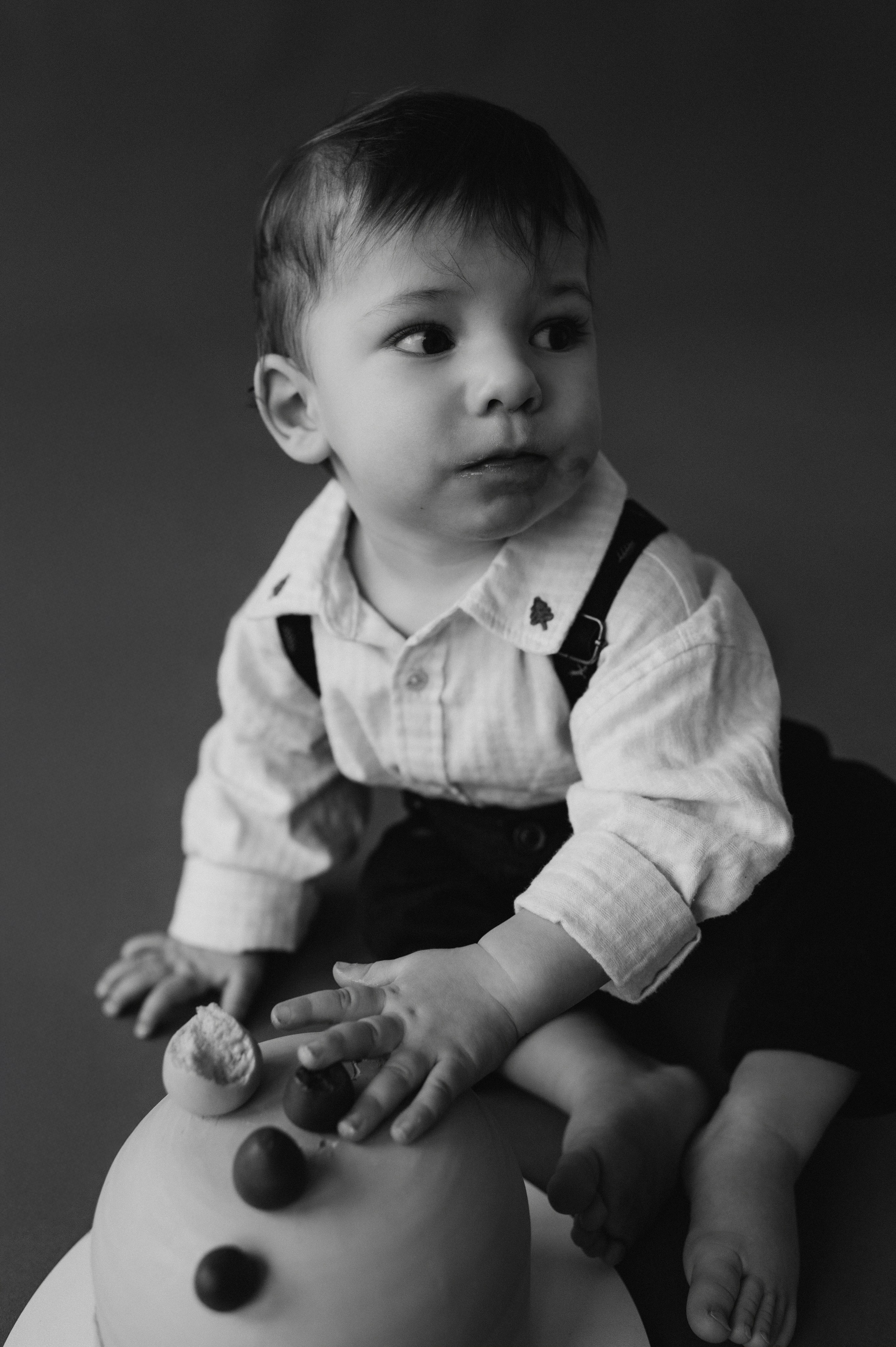 Перший тортик малюка, зйомка першого тортика Тернопіль, новорічна фотосесія, зйомка дня народження, сімейний фотограф Тернопіль, cakesmash. Сімейний, дитячий та індивідуальний фотограф в м. Тернопіль, м. Львів