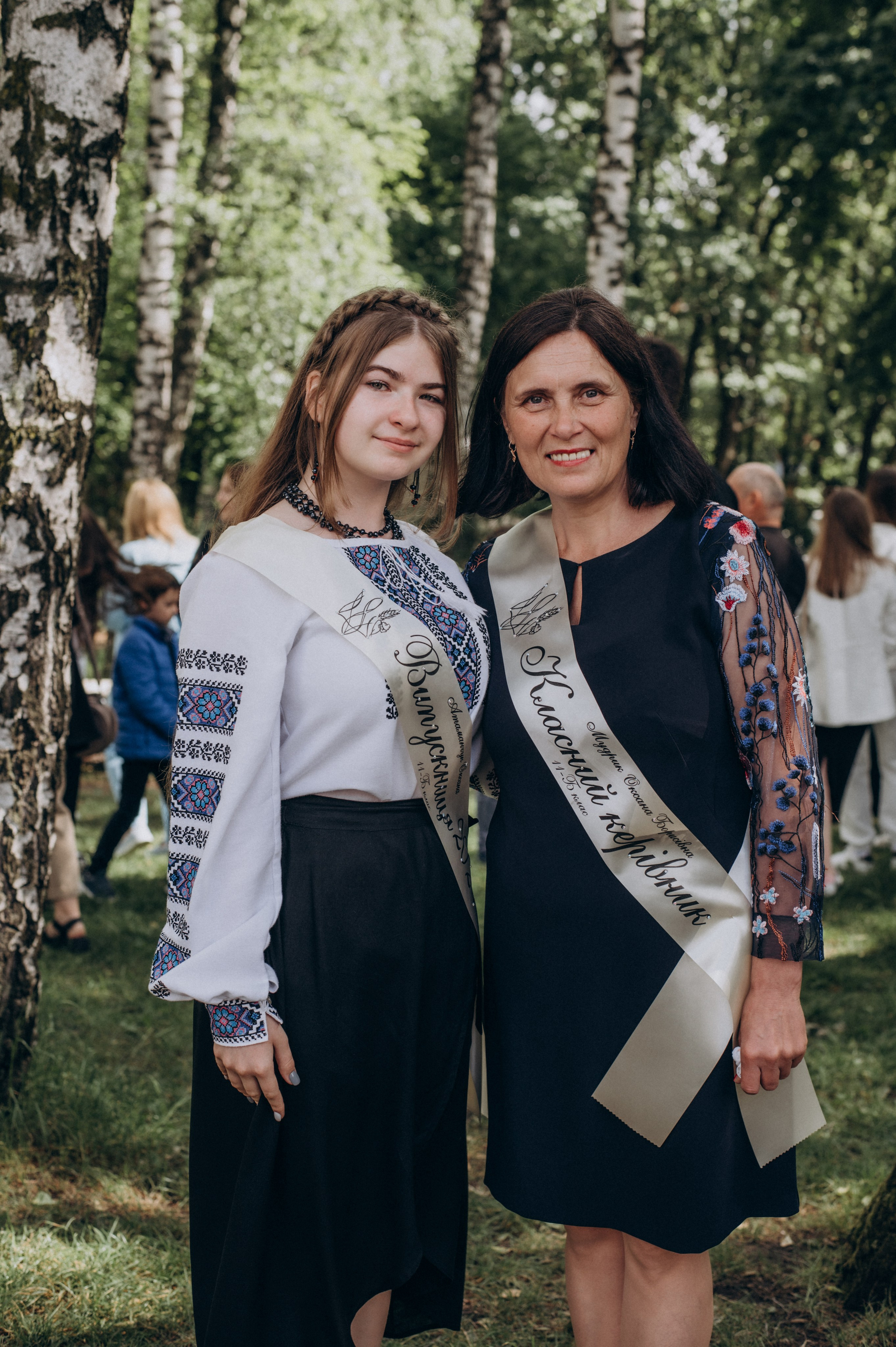 Фотосесія останнього дзвоника, фотосесія випускників Тернопіль, випускний 2024. Сімейний, дитячий та індивідуальний фотограф в м. Тернопіль, м. Львів