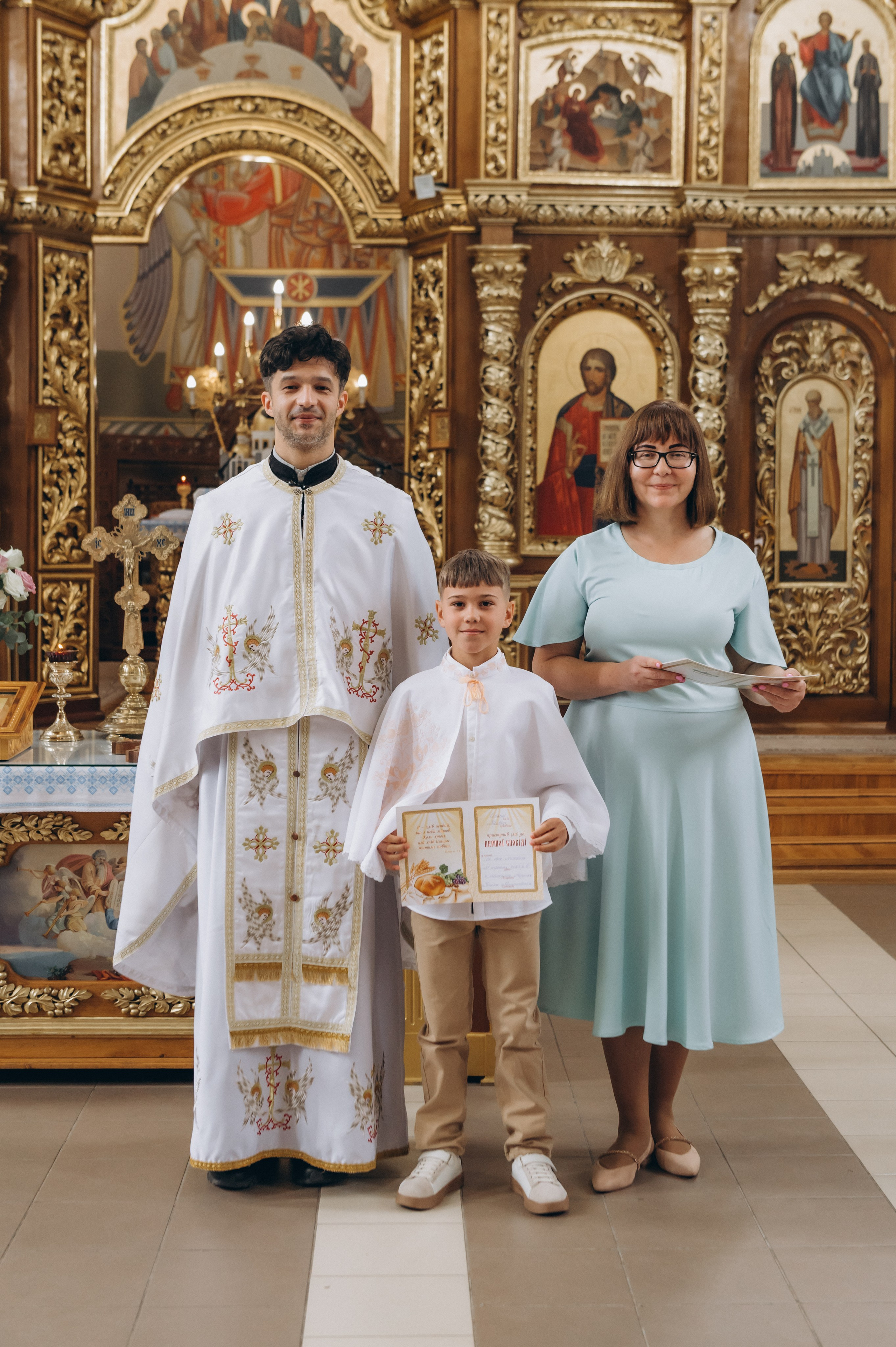 Фотосесія Причастя Тернопіль, зйомка Причастя, фотограф на Причастя Тернопіль, Причастя Львів, Причастя церква Михаїла Тернопіль. Сімейний, дитячий та індивідуальний фотограф в м. Тернопіль, м. Львів