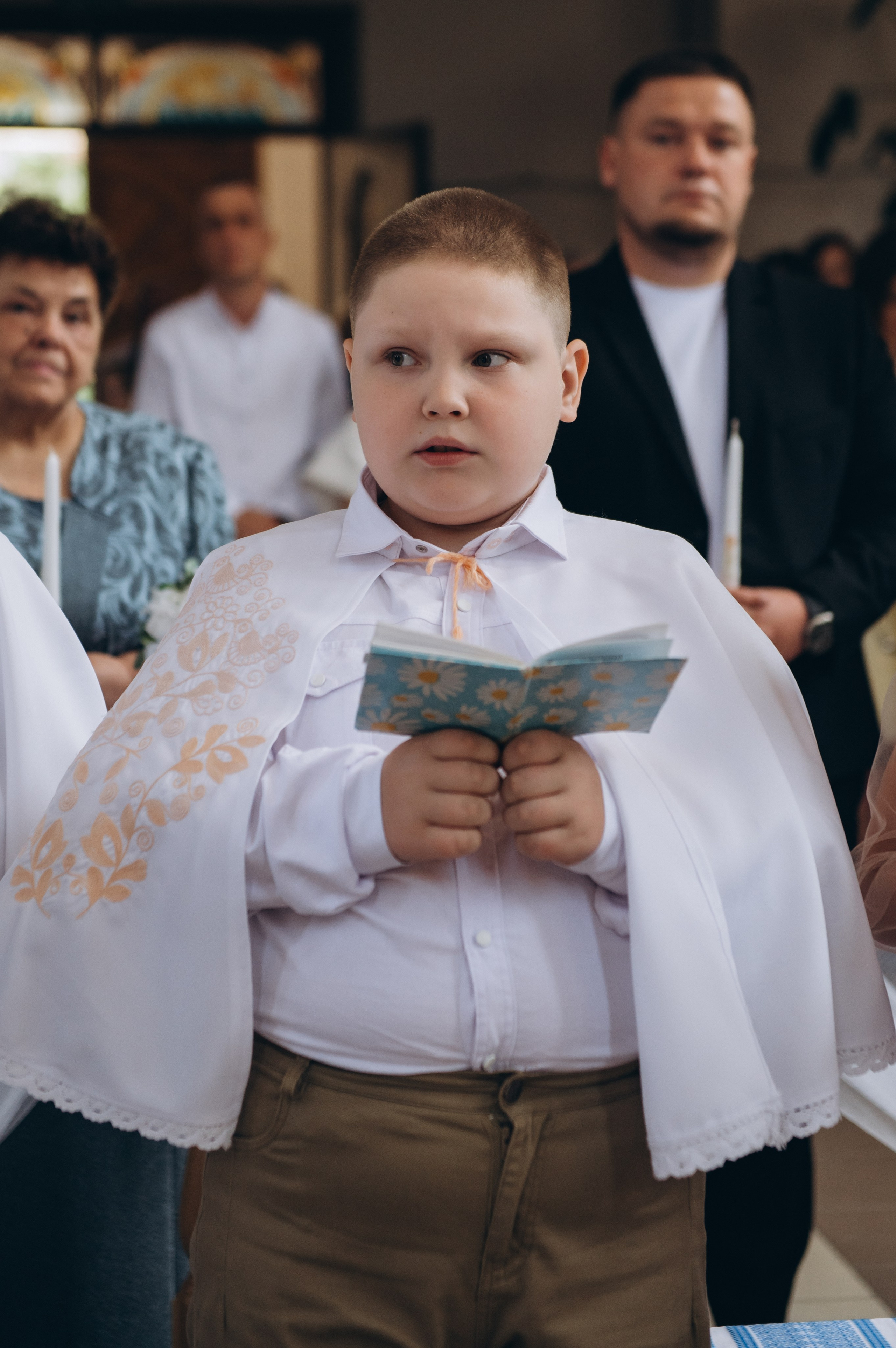 Фотосесія Причастя Тернопіль церква Св Михаїла, фотограф на Причастя Тернопіль, фотосесія Літургії Причастя Тернопіль. Сімейний, дитячий та індивідуальний фотограф в м. Тернопіль, м. Львів