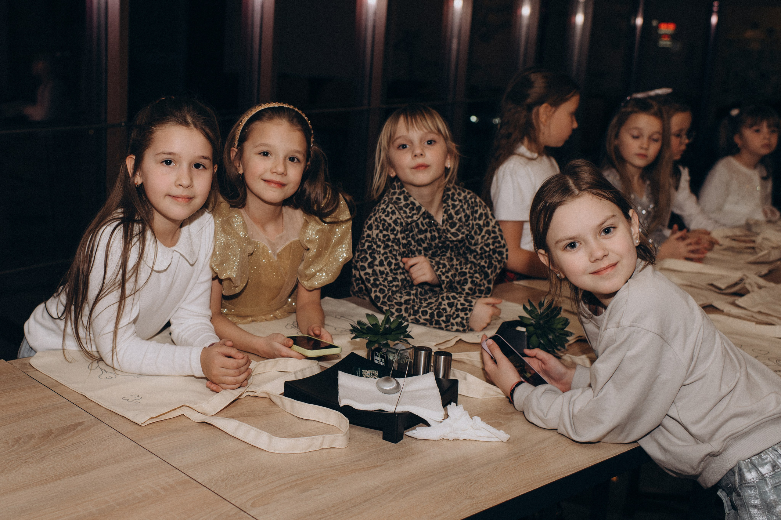 Фотосесія дня народження дитини, зйомка дитячого дня народження, фотосесія дитячого дня народження Тернопіль. Сімейний, дитячий та індивідуальний фотограф в м. Тернопіль, м. Львів