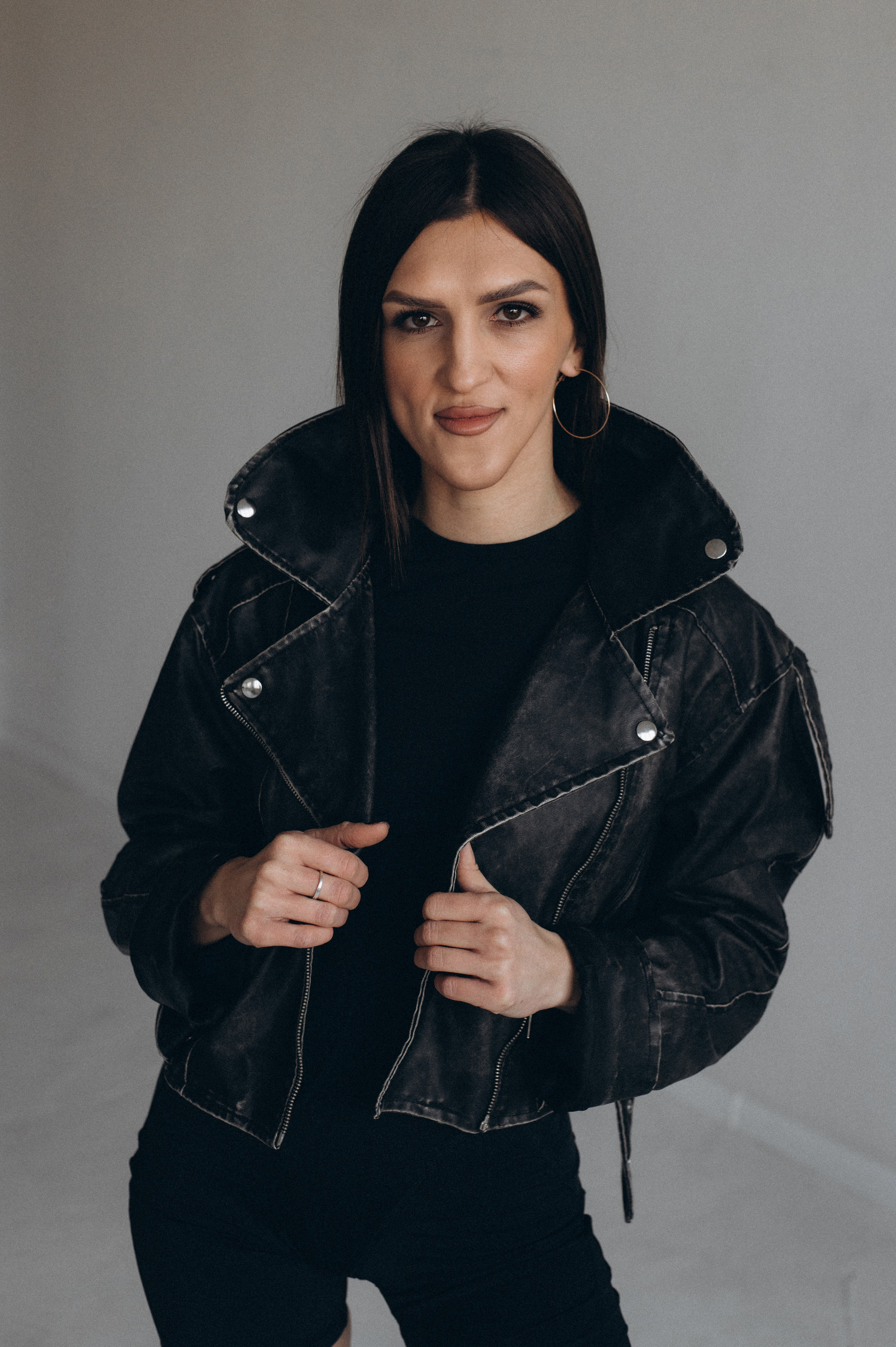 Індивідуальна фотосесія Тернопіль, студійна зйомка Львів, портретний фотограф Тернопіль. Сімейний, дитячий та індивідуальний фотограф в м. Тернопіль, м. Львів