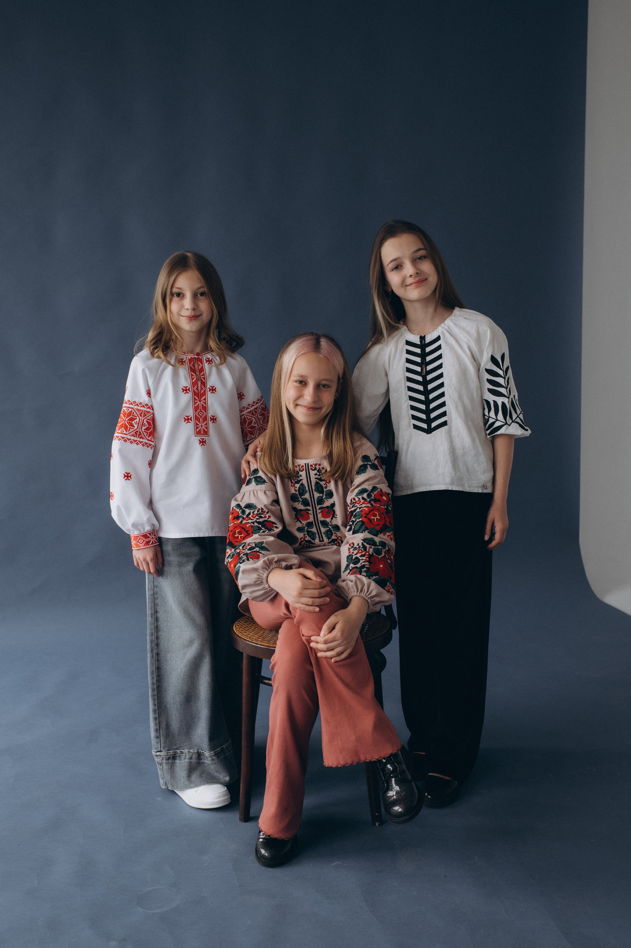 Шкільна фотосесія на віньєтки Тернопіль, фотосесія випускників Тернопіль, зйомка на віньєтки, шкільні фотоальбоми Тернопіль. Сімейний, дитячий та індивідуальний фотограф в м. Тернопіль, м. Львів