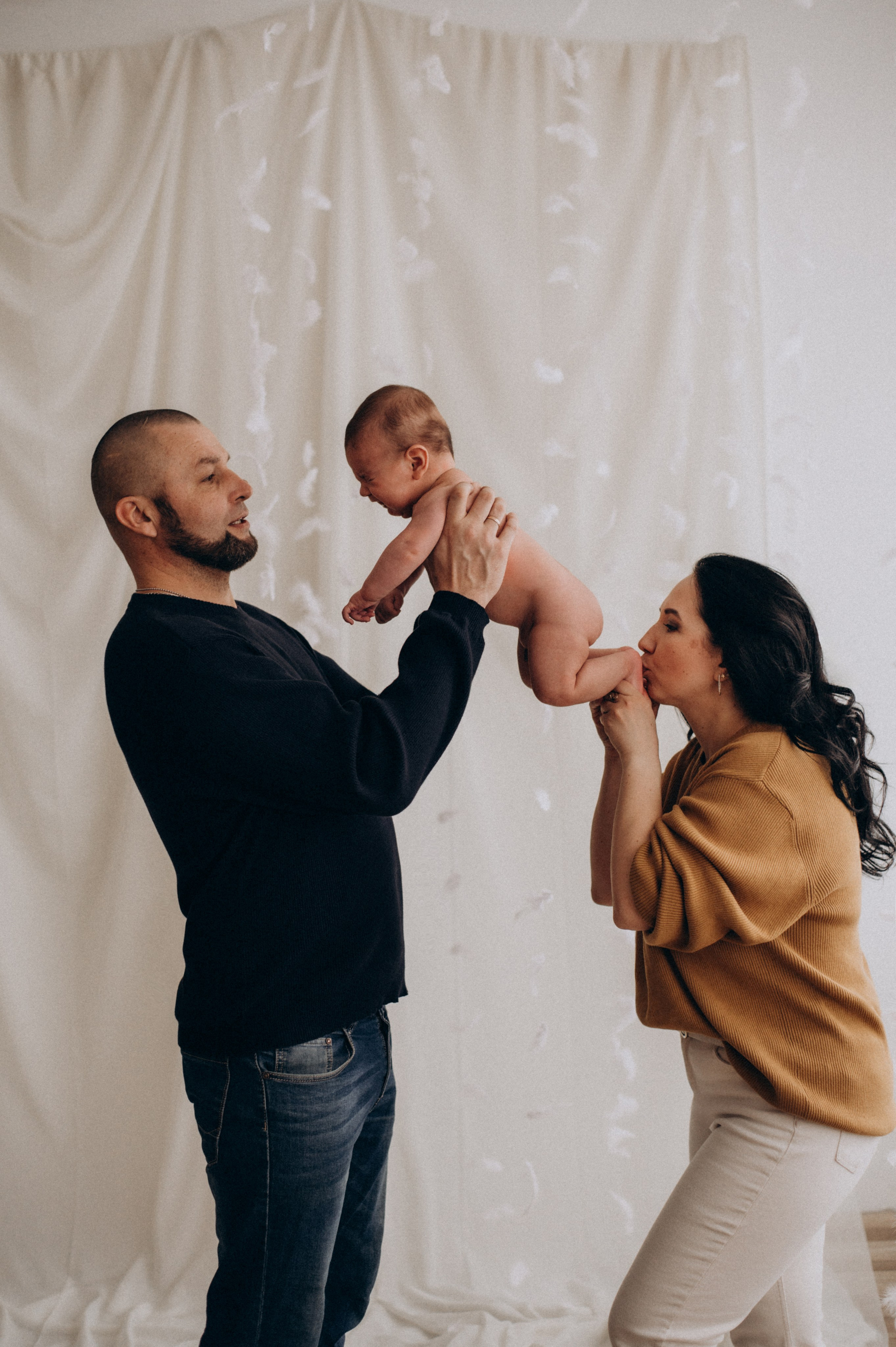 Сімейна фотосесія Тернопіль Львів, зйомка newborn, фотосесія новонароджених. Сімейний, дитячий та індивідуальний фотограф в м. Тернопіль, м. Львів