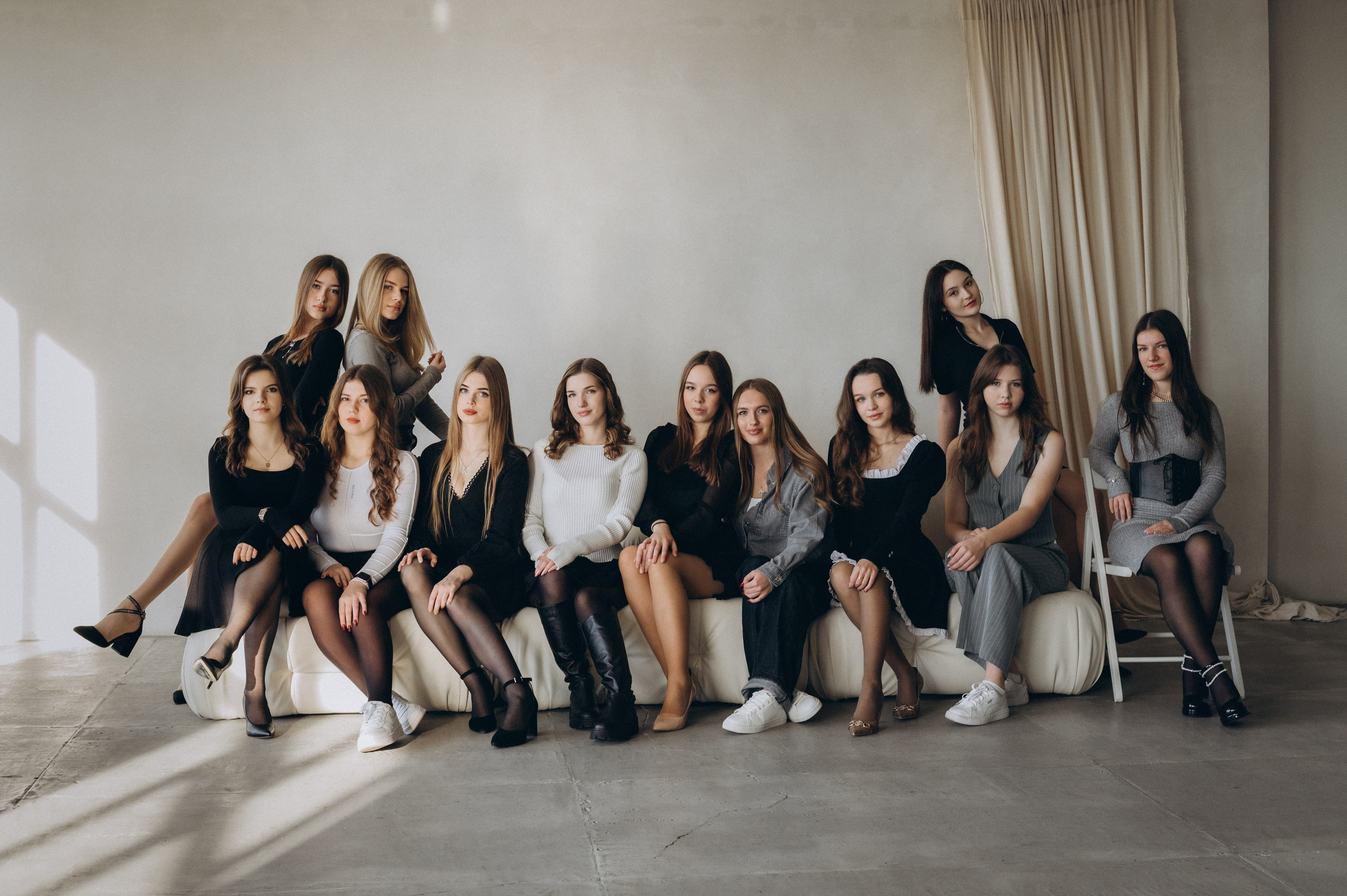 Фотосесія випускників, фотосесія на віньєтки Тернопіль, випускники Тернопіль, випуск 2025. Сімейний, дитячий та індивідуальний фотограф в м. Тернопіль, м. Львів