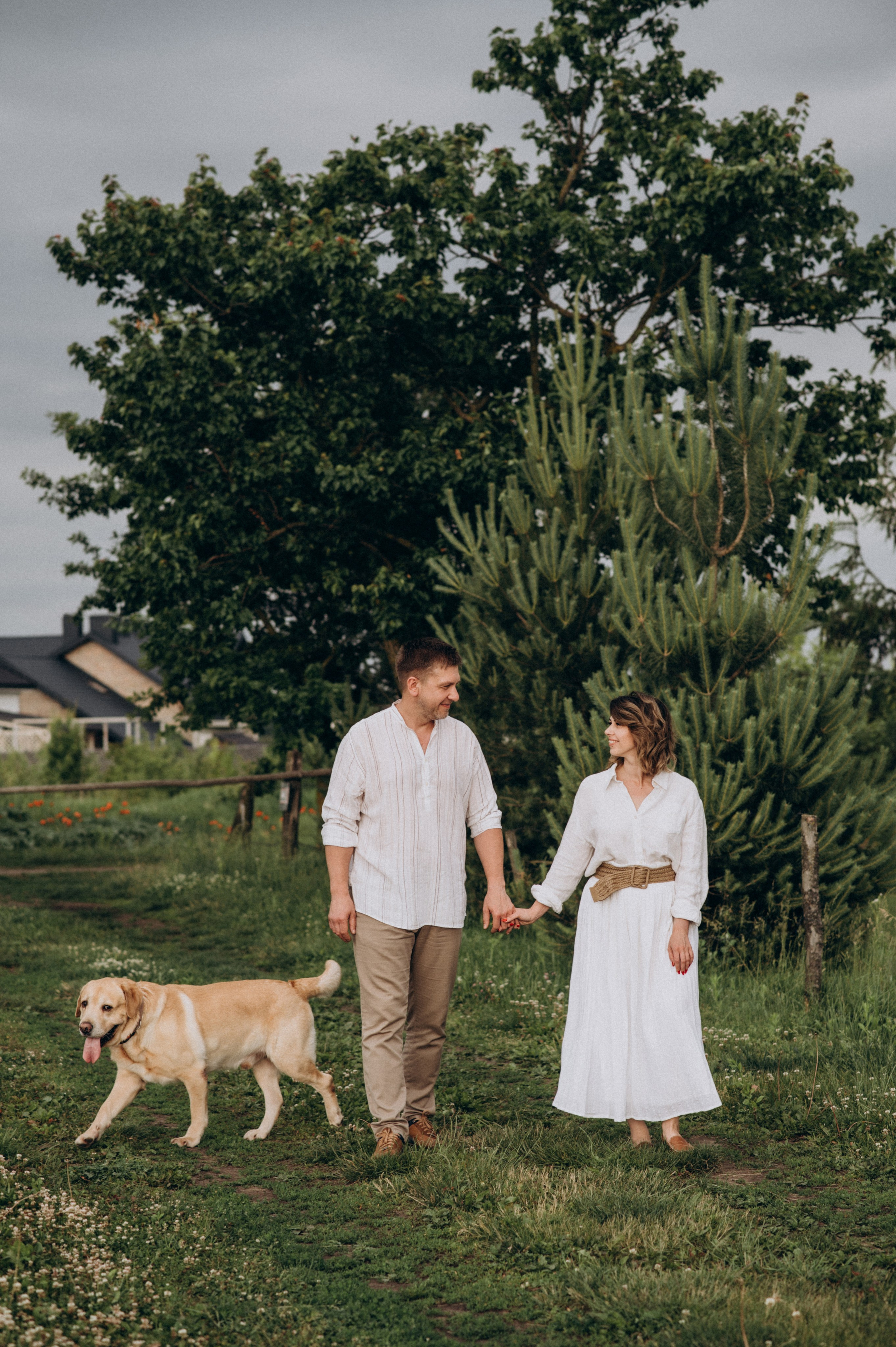 Сімейна фотосесія на природі, зйомка з собакою, фотосесія лавсторі Тернопіль. Сімейний, дитячий та індивідуальний фотограф в м. Тернопіль, м. Львів