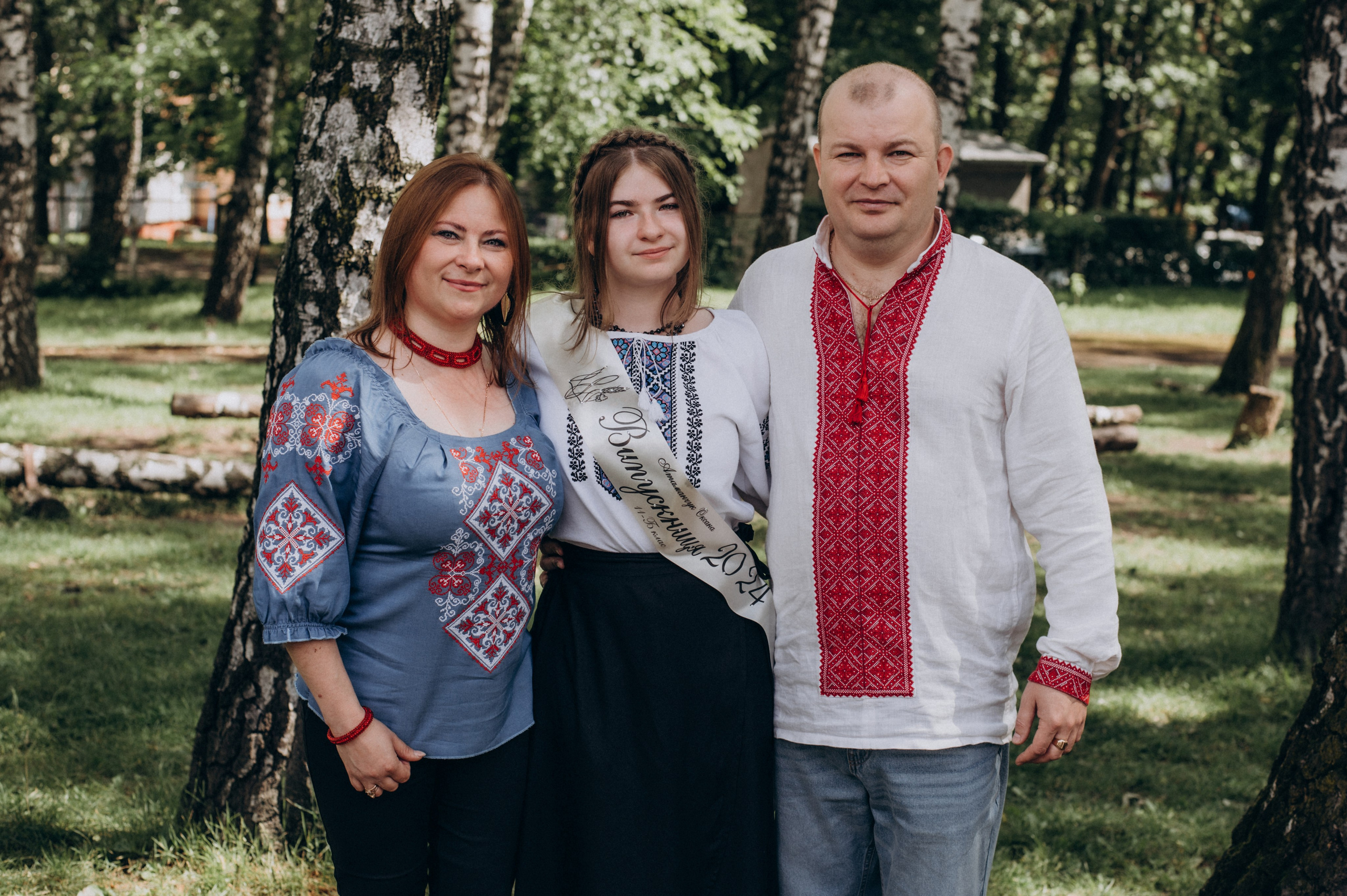 Фотосесія останнього дзвоника, фотосесія випускників Тернопіль, випускний 2024. Сімейний, дитячий та індивідуальний фотограф в м. Тернопіль, м. Львів