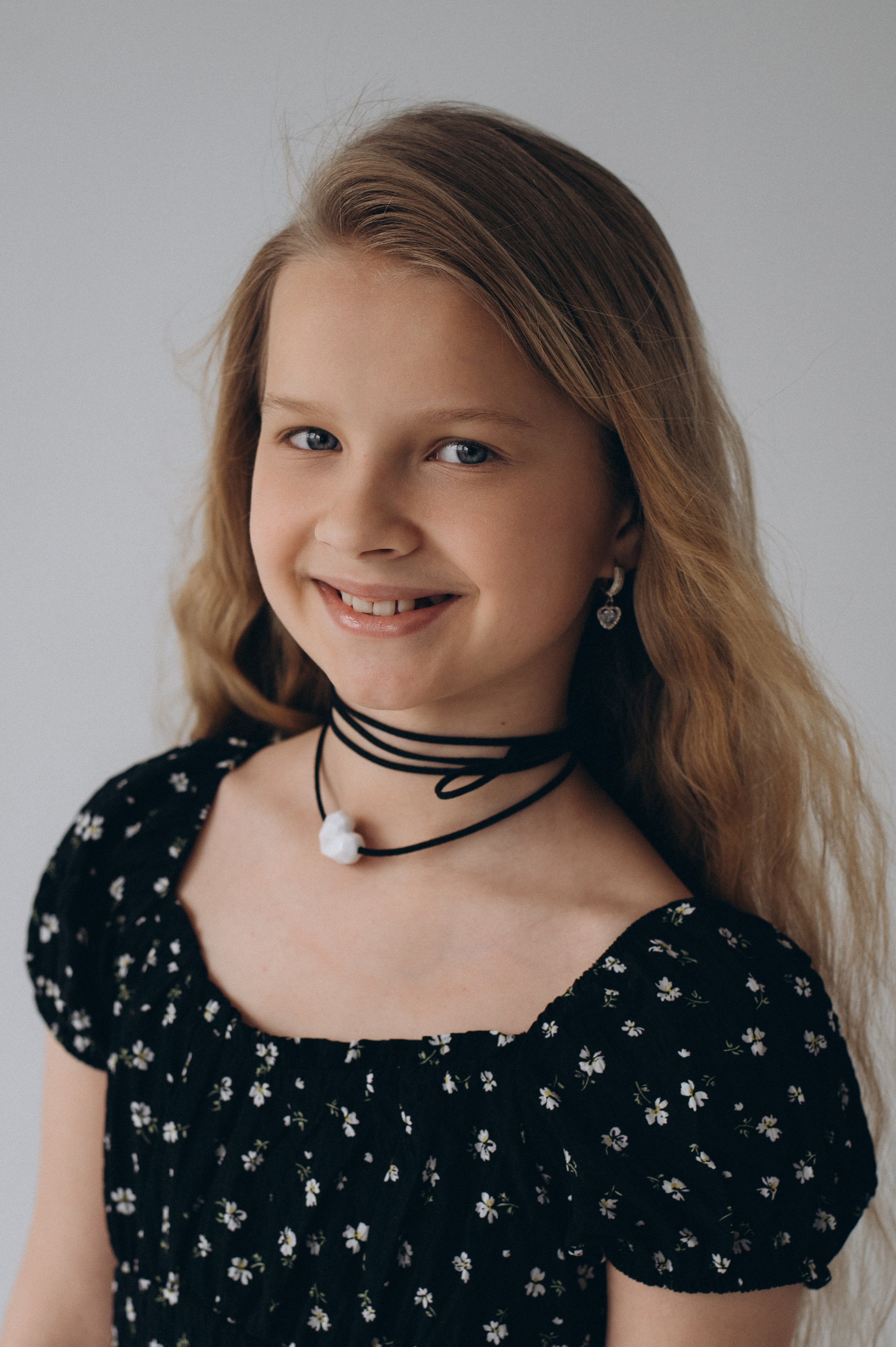 Шкільна фотосесія на віньєтки Тернопіль, фотосесія випускників Тернопіль, зйомка на віньєтки, шкільні фотоальбоми Тернопіль. Сімейний, дитячий та індивідуальний фотограф в м. Тернопіль, м. Львів