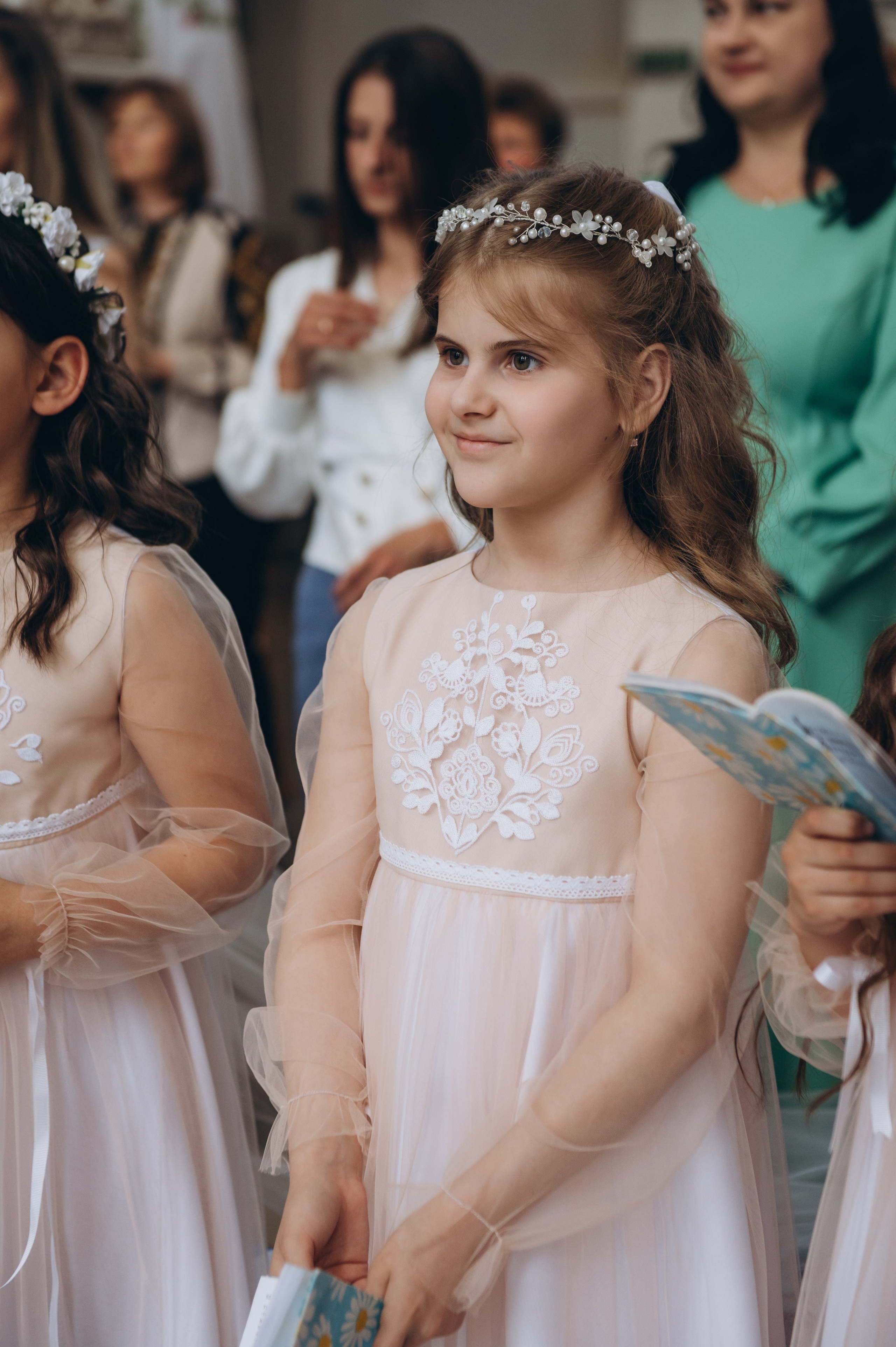 Фотосесія Причастя Тернопіль церква Св Михаїла, фотограф на Причастя Тернопіль, фотосесія Літургії Причастя Тернопіль. Сімейний, дитячий та індивідуальний фотограф в м. Тернопіль, м. Львів