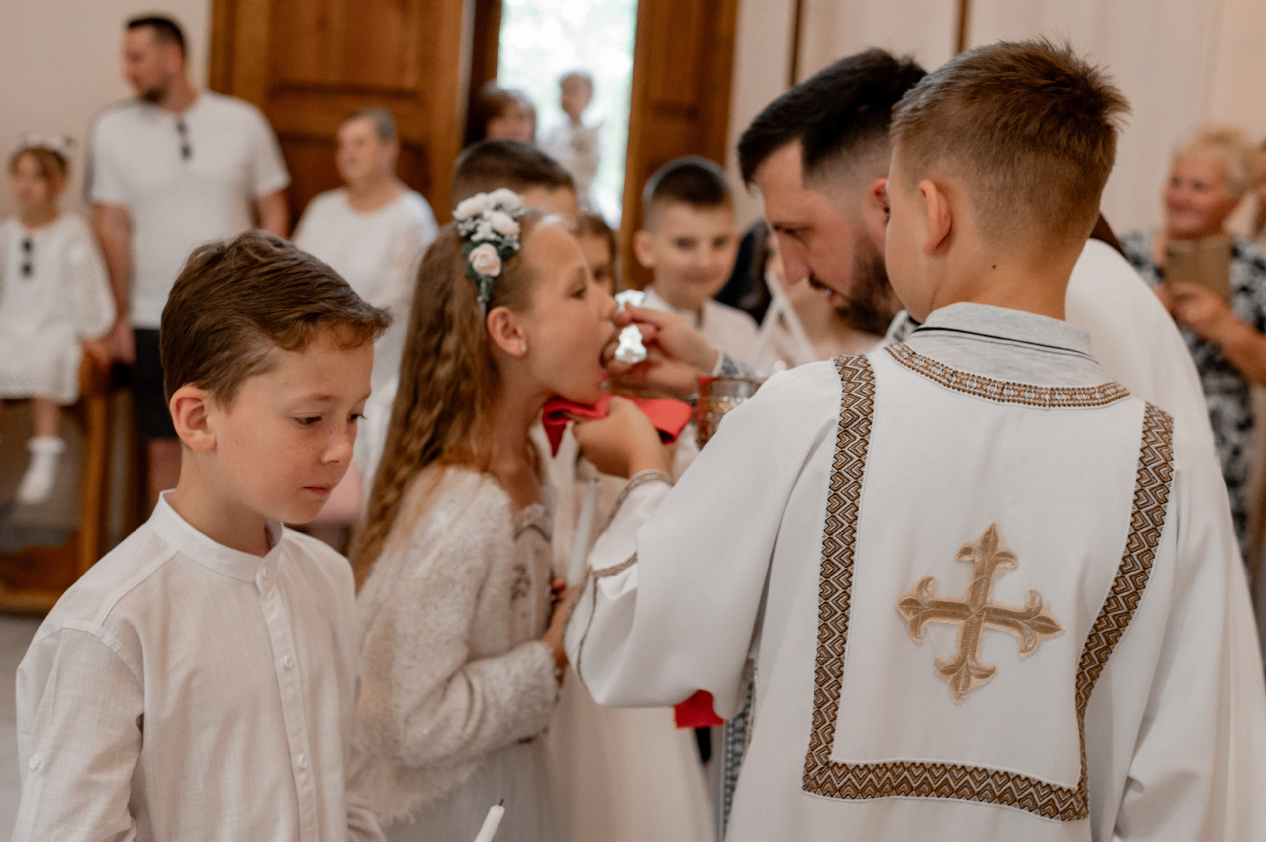 Фотосесія Першого Причастя Тернопіль, зйомка Причастя Тернопіль, Таїнство Першого Причастя Тернопіль, Катедра Причастя Тернопіль. Сімейний, дитячий та індивідуальний фотограф в м. Тернопіль, м. Львів
