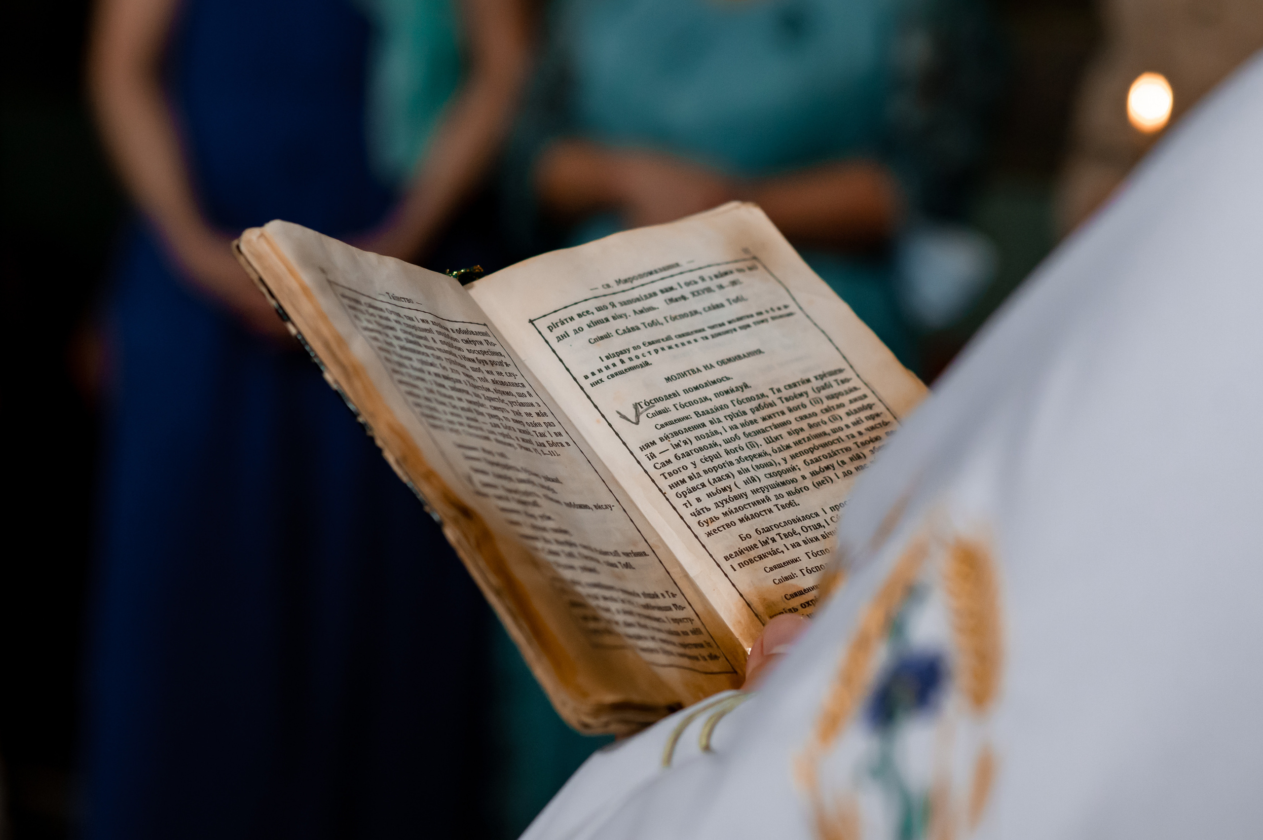 Фотосесія хрестин Тернопіль фотосесія Хрещення, фотограф на Хрестини Тернопіль. Сімейний, дитячий та індивідуальний фотограф в м. Тернопіль, м. Львів