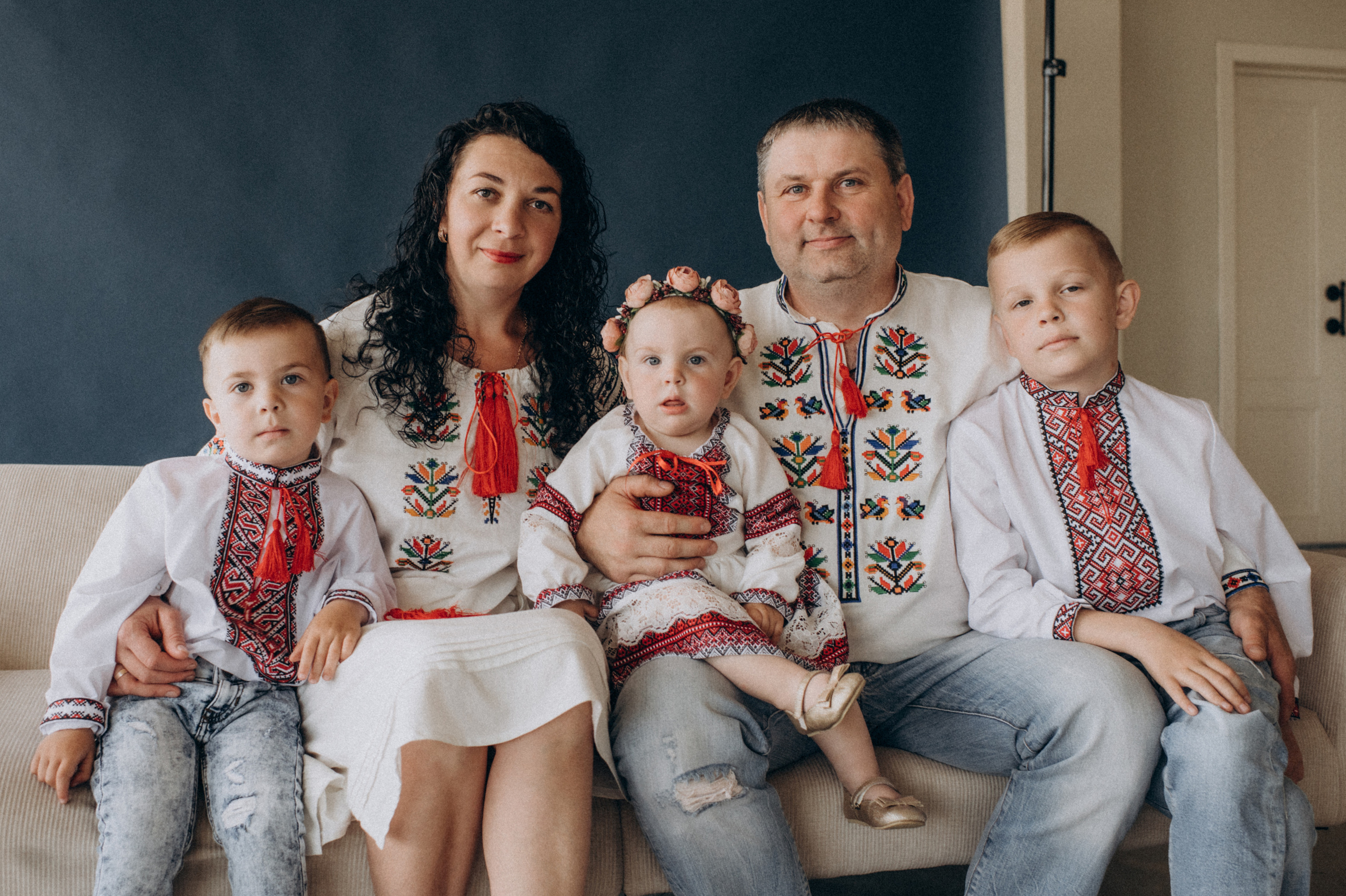 Сімейна зйомка у студії. Сімейний, дитячий та індивідуальний фотограф в м. Тернопіль, м. Львів