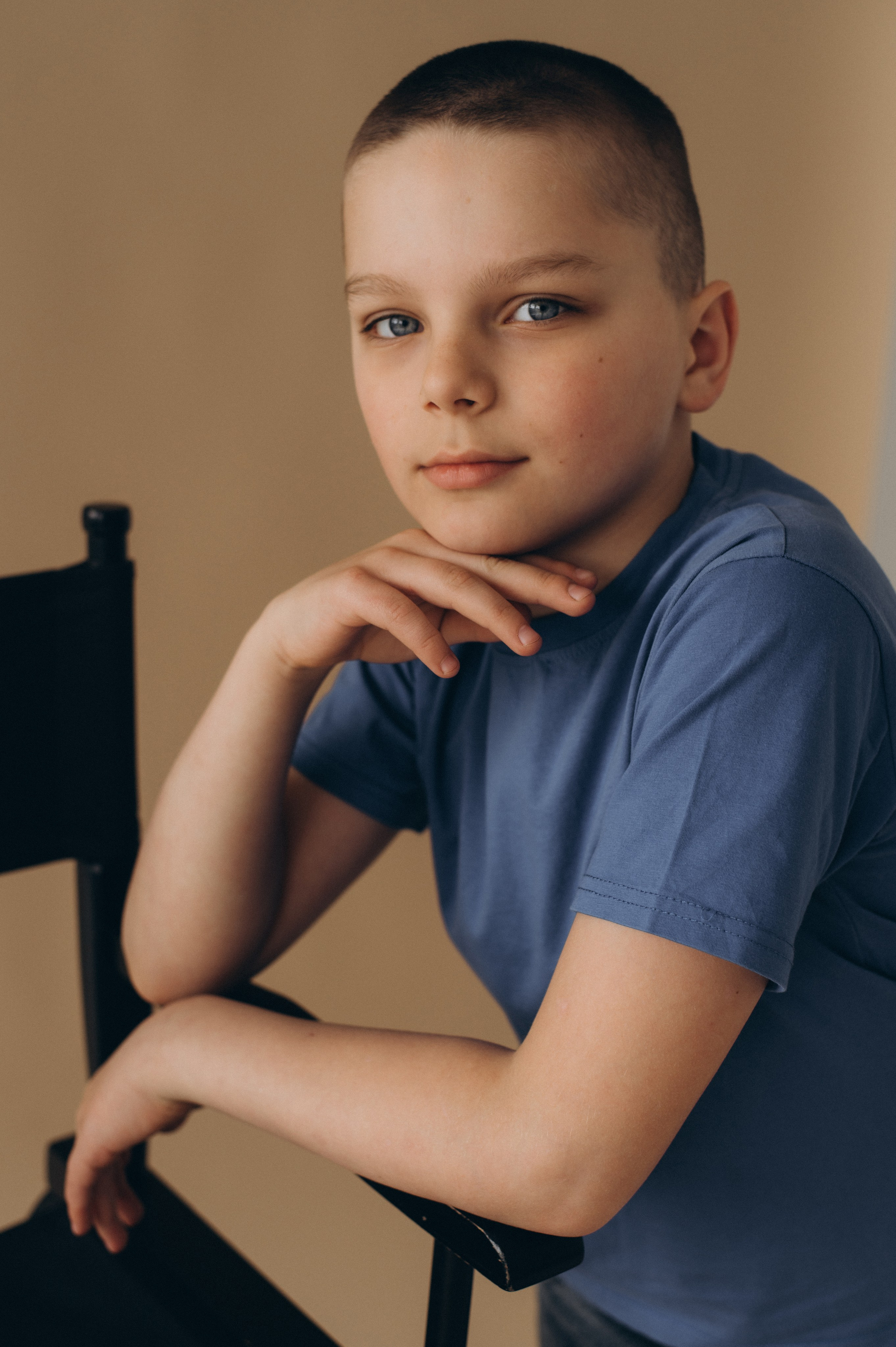 Шкільна фотосесія на віньєтки Тернопіль, шкільні альбоми, фотосесія випускників Тернопіль, випускний альбом, фотограф випускний Тернопіль. Сімейний, дитячий та індивідуальний фотограф в м. Тернопіль, м. Львів