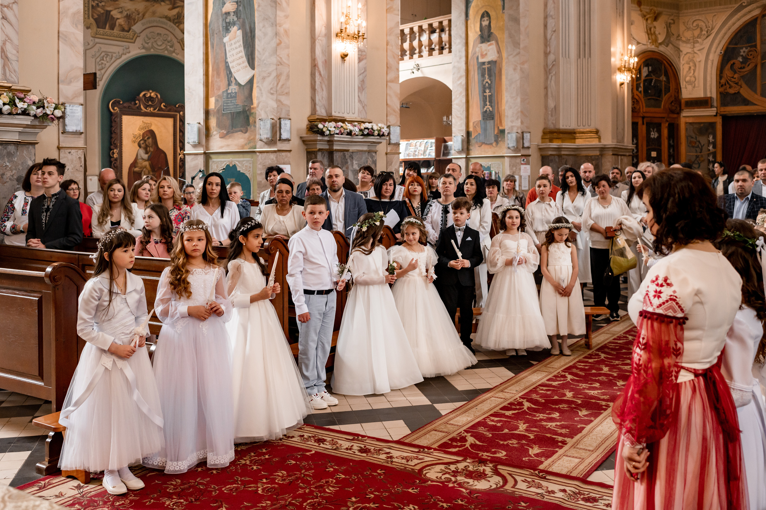Фотосесія Першого Причастя Тернопіль, зйомка Причастя Тернопіль, Таїнство Першого Причастя Тернопіль, Катедра Причастя Тернопіль. Сімейний, дитячий та індивідуальний фотограф в м. Тернопіль, м. Львів