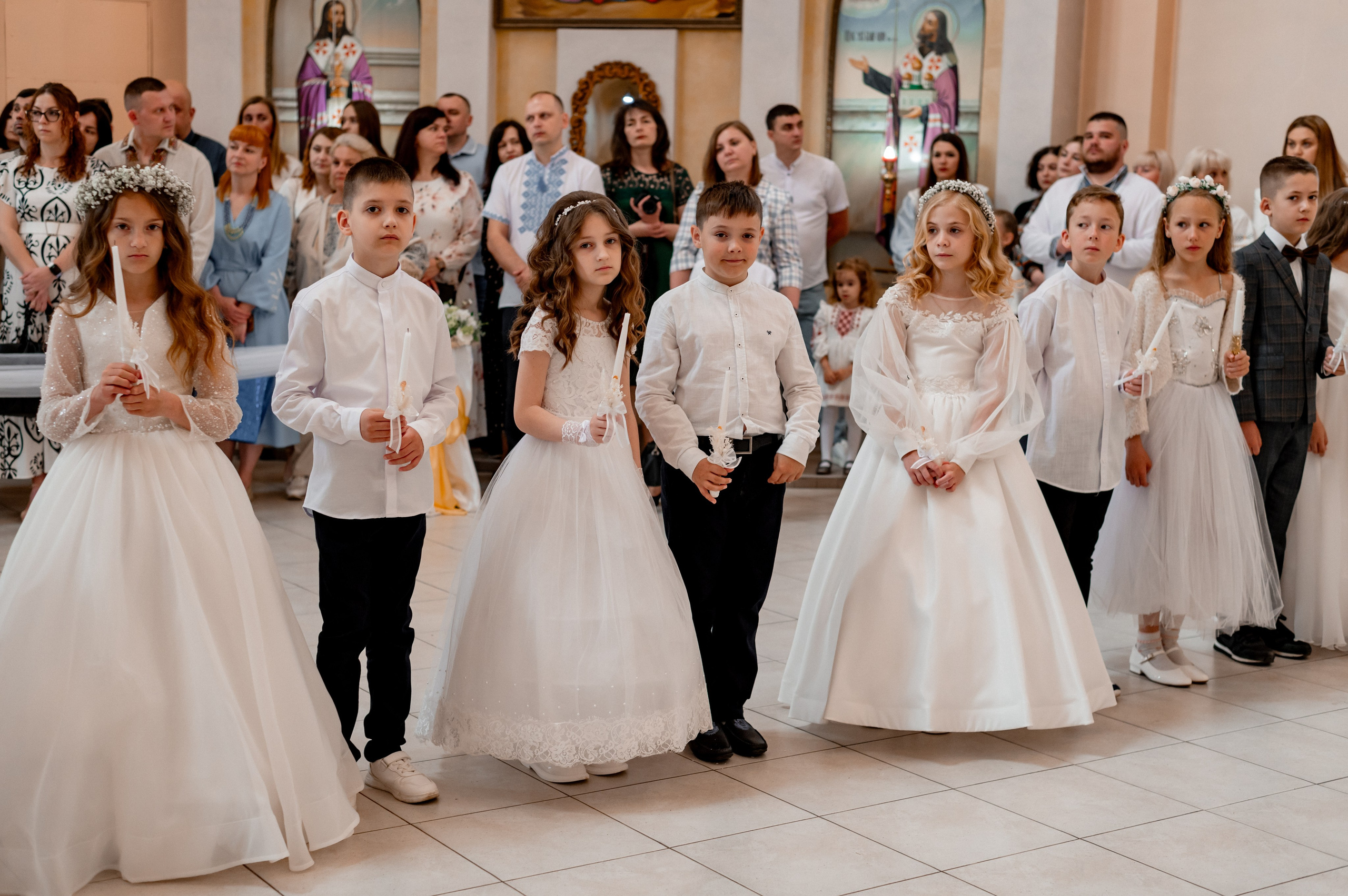 Фотосесія Першого Причастя Тернопіль, зйомка Причастя Тернопіль, Таїнство Першого Причастя Тернопіль, Катедра Причастя Тернопіль. Сімейний, дитячий та індивідуальний фотограф в м. Тернопіль, м. Львів