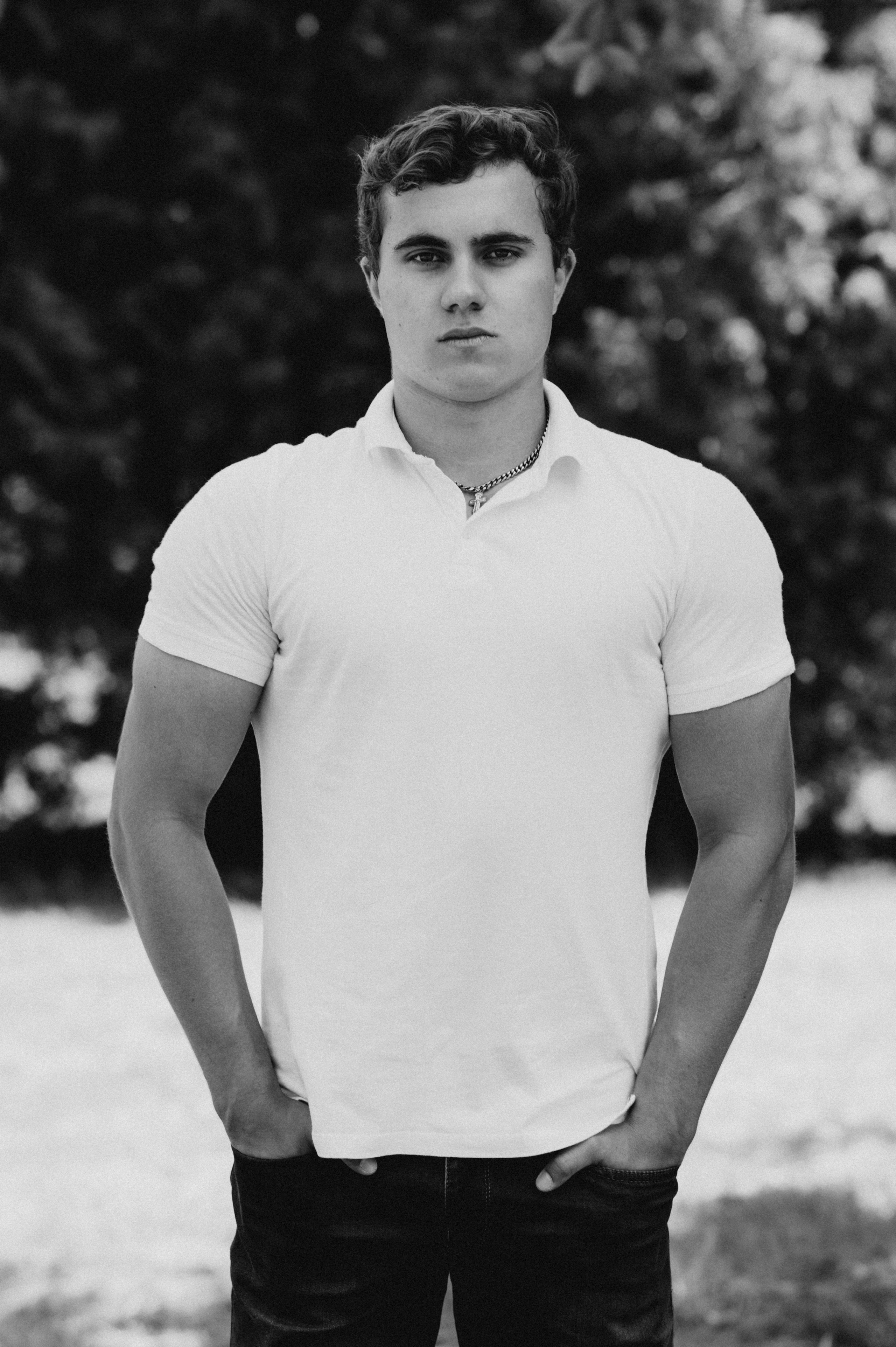 Фотосесія випускників, зйомка випускників Тернопіль Львів, випускні фотоальбоми Тернопіль, шкільні фотоальбоми Тернопіль. Сімейний, дитячий та індивідуальний фотограф в м. Тернопіль, м. Львів