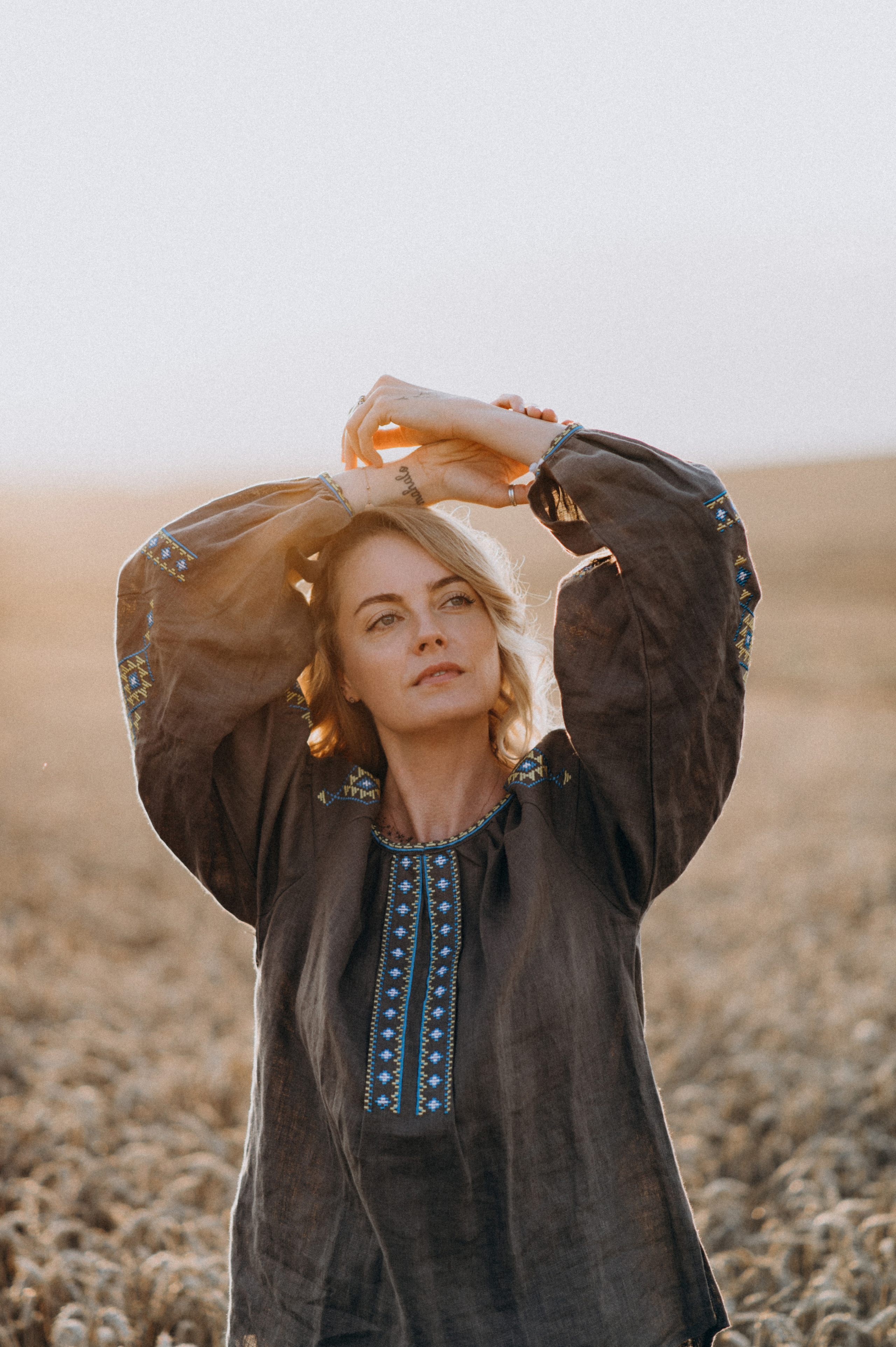 Фотосесія в пшениці та соняхах. Сімейний, дитячий та індивідуальний фотограф в м. Тернопіль, м. Львів