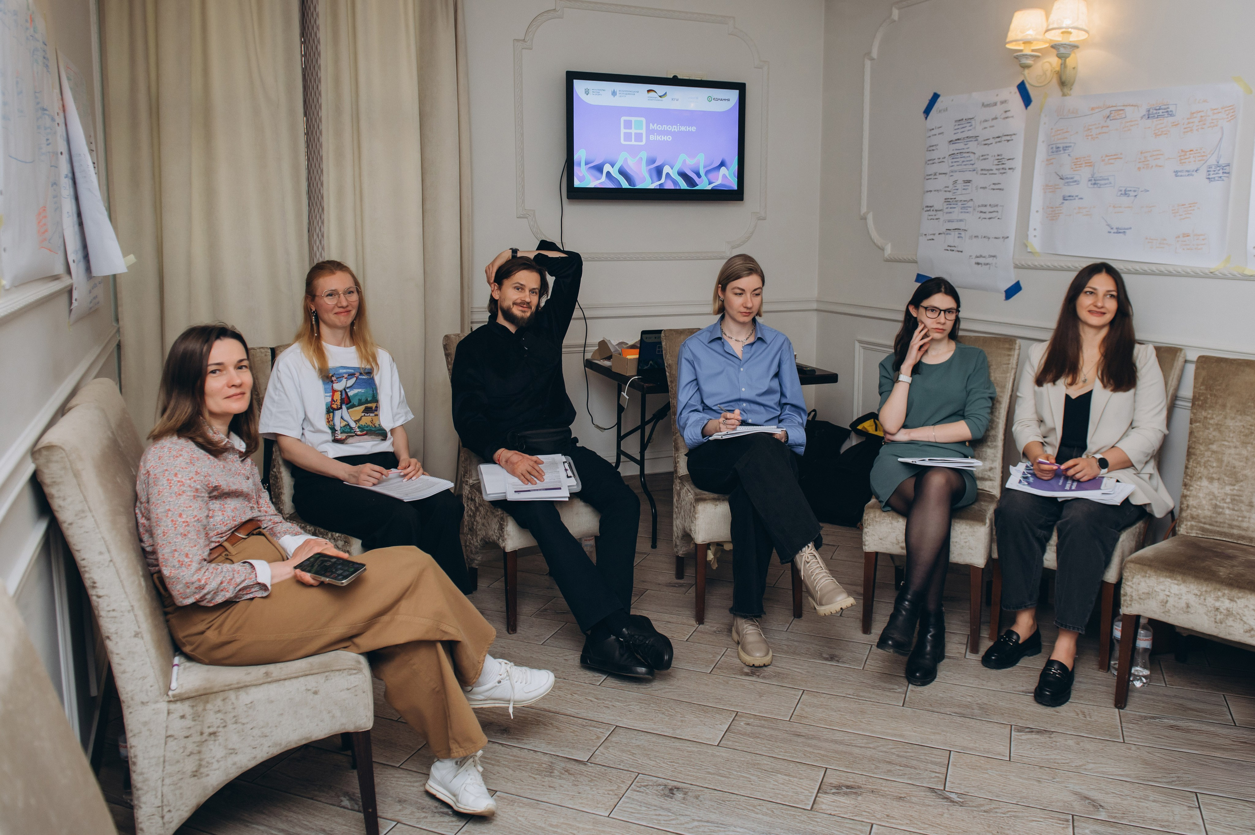 Репортажна фотосесія Тернопіль, репортажна зйомка заходу Тернопіль, зйомка конференцій, майстер-класів, тренінгів Тернопіль. Сімейний, дитячий та індивідуальний фотограф в м. Тернопіль, м. Львів